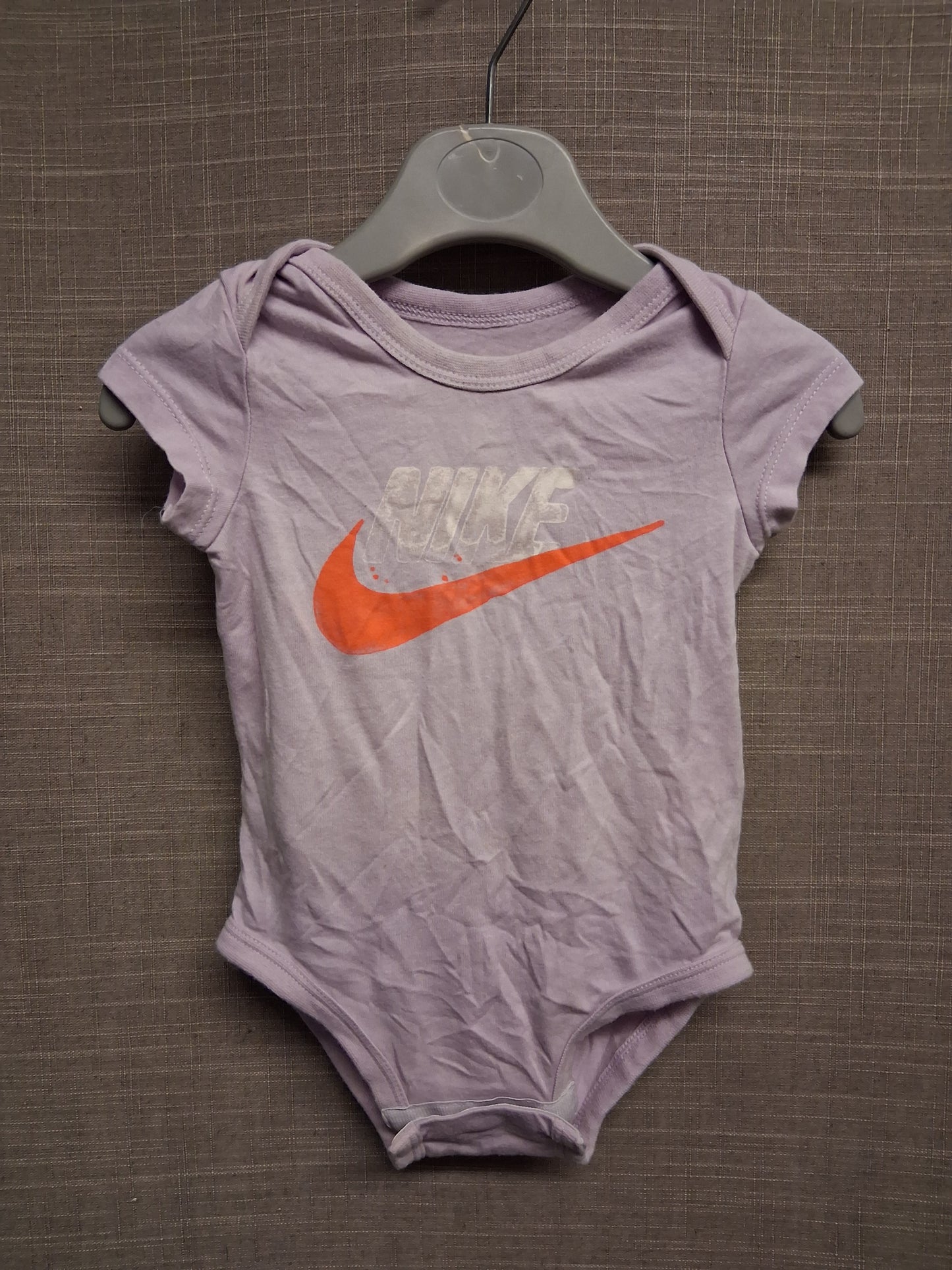 Nike Girls Lilac Short Sleeve Bodysuit Age 6 Months