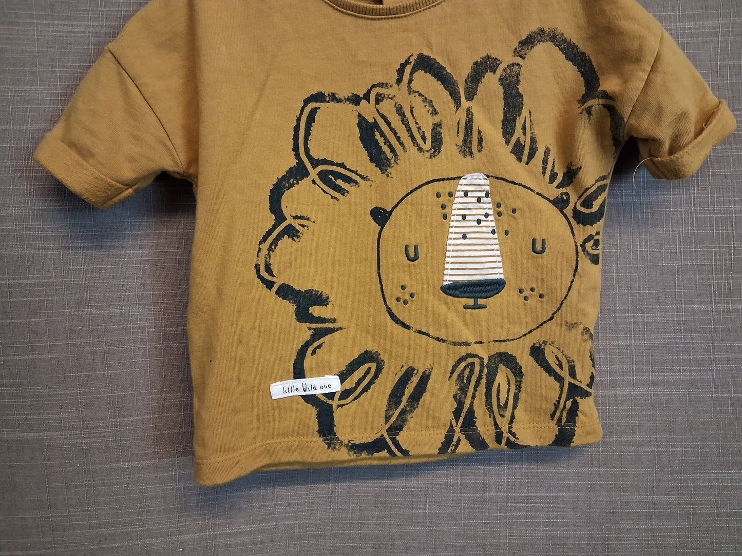 Next Boys Yellow Lion Short Sleeve Sweater Age 9-12 Months