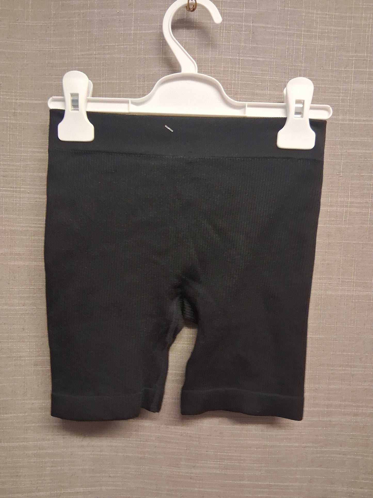 F&F Girls Black Ribbed Cycle Shorts Age 7-8 Years New