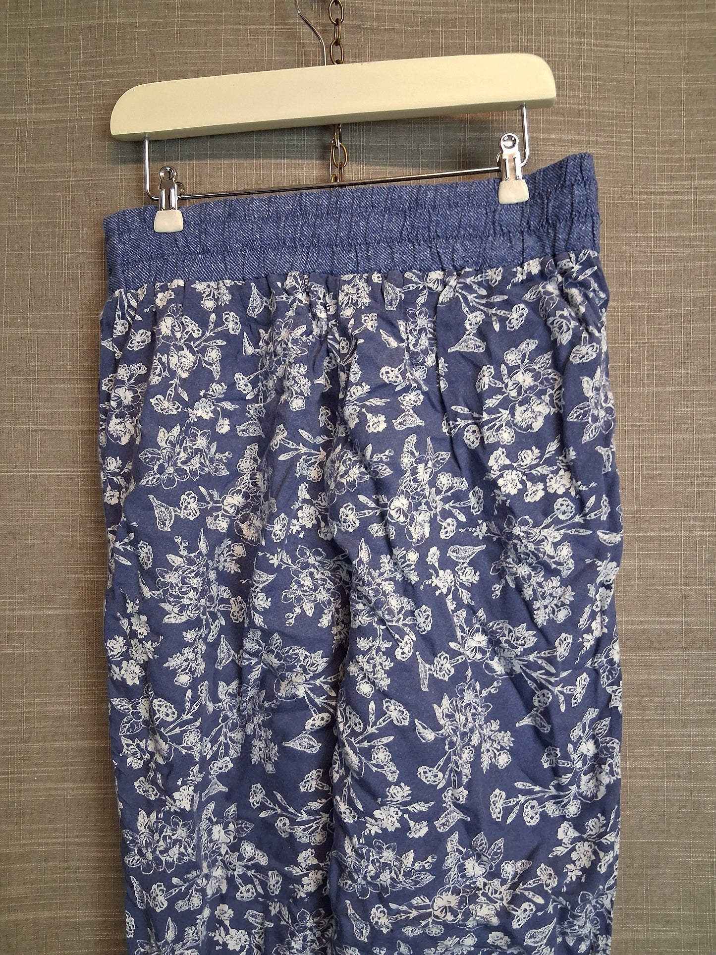 TU Girls Blue Floral Summer Trousers Age 8 Years