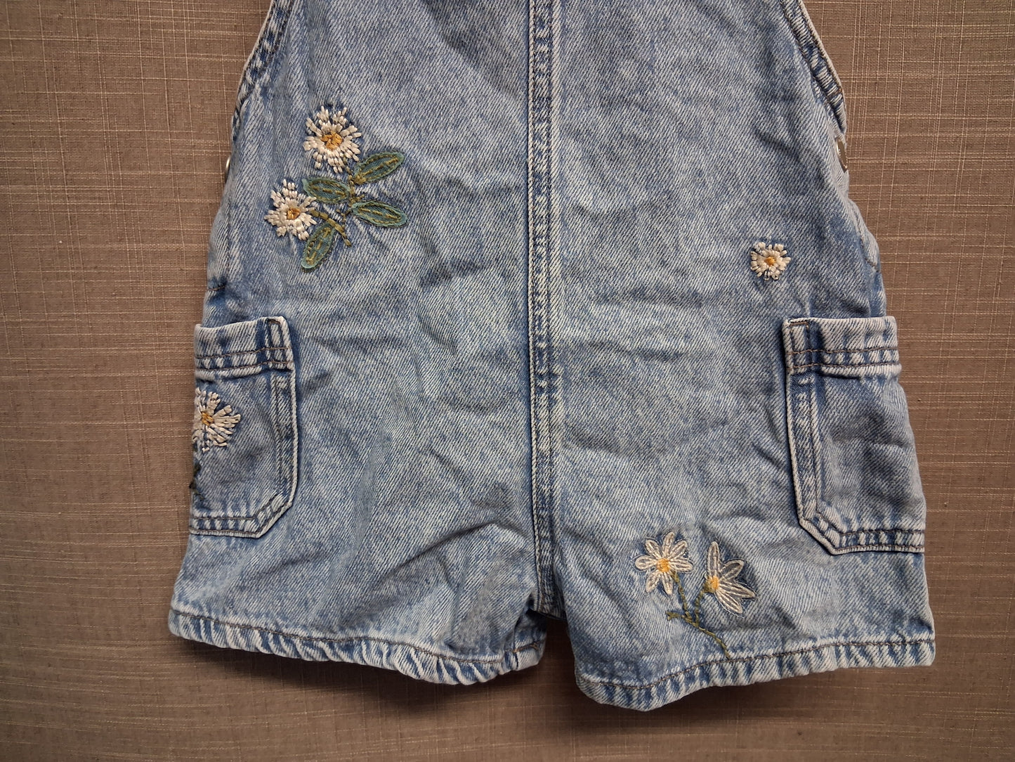 Next Girls Denim Dungaree Shorts Blue with embroidered floral detail Age 3-4 Years