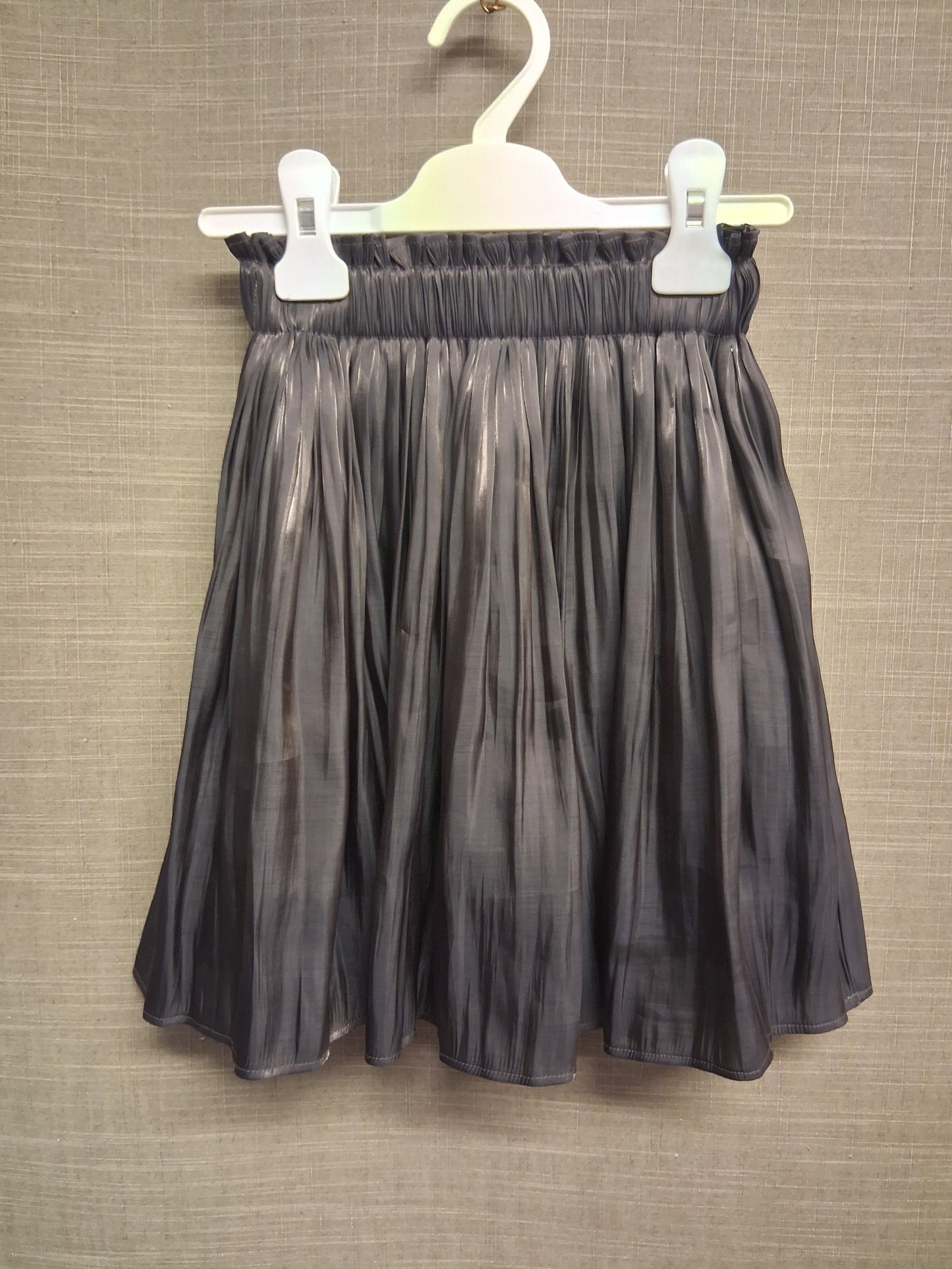 Next Girls Grey Pleated Satin Skirt Age 6 Years