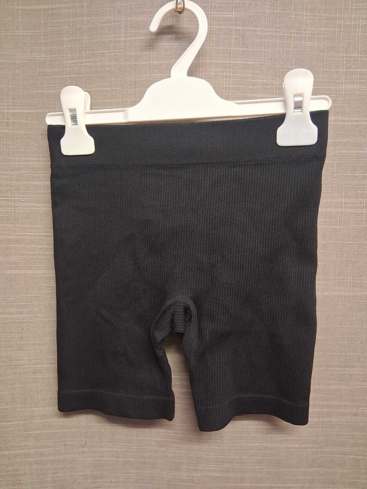 F&F Girls Black Ribbed Cycle Shorts Age 7-8 Years New