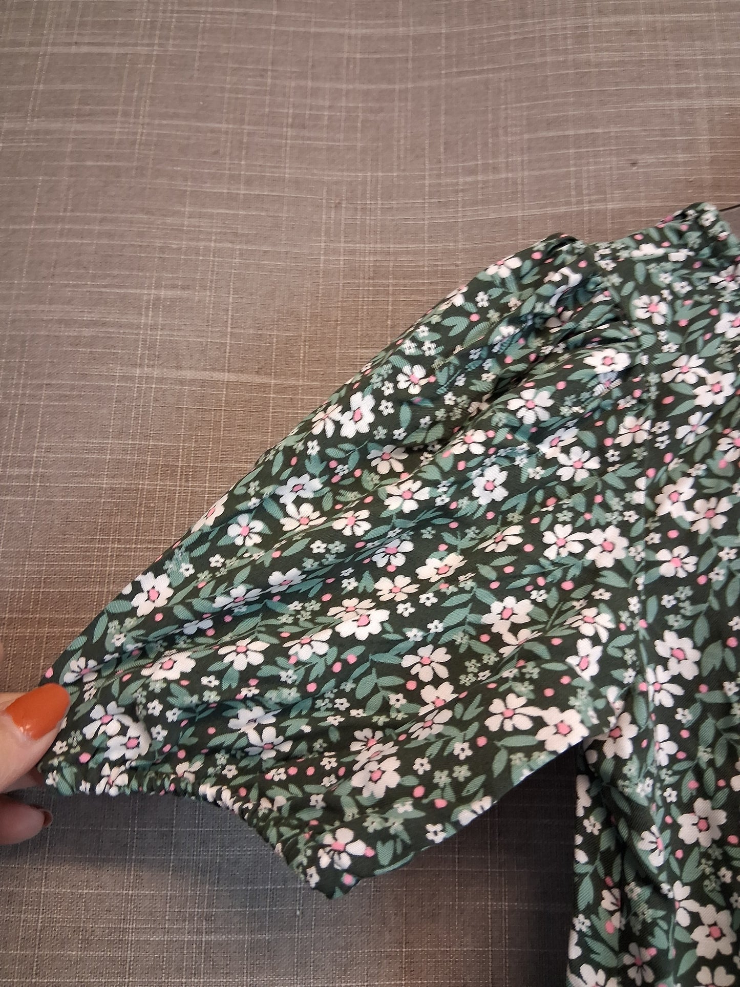 H&M Girls Green Floral Short Sleeve Jumpsuit Age 6-7 Years New