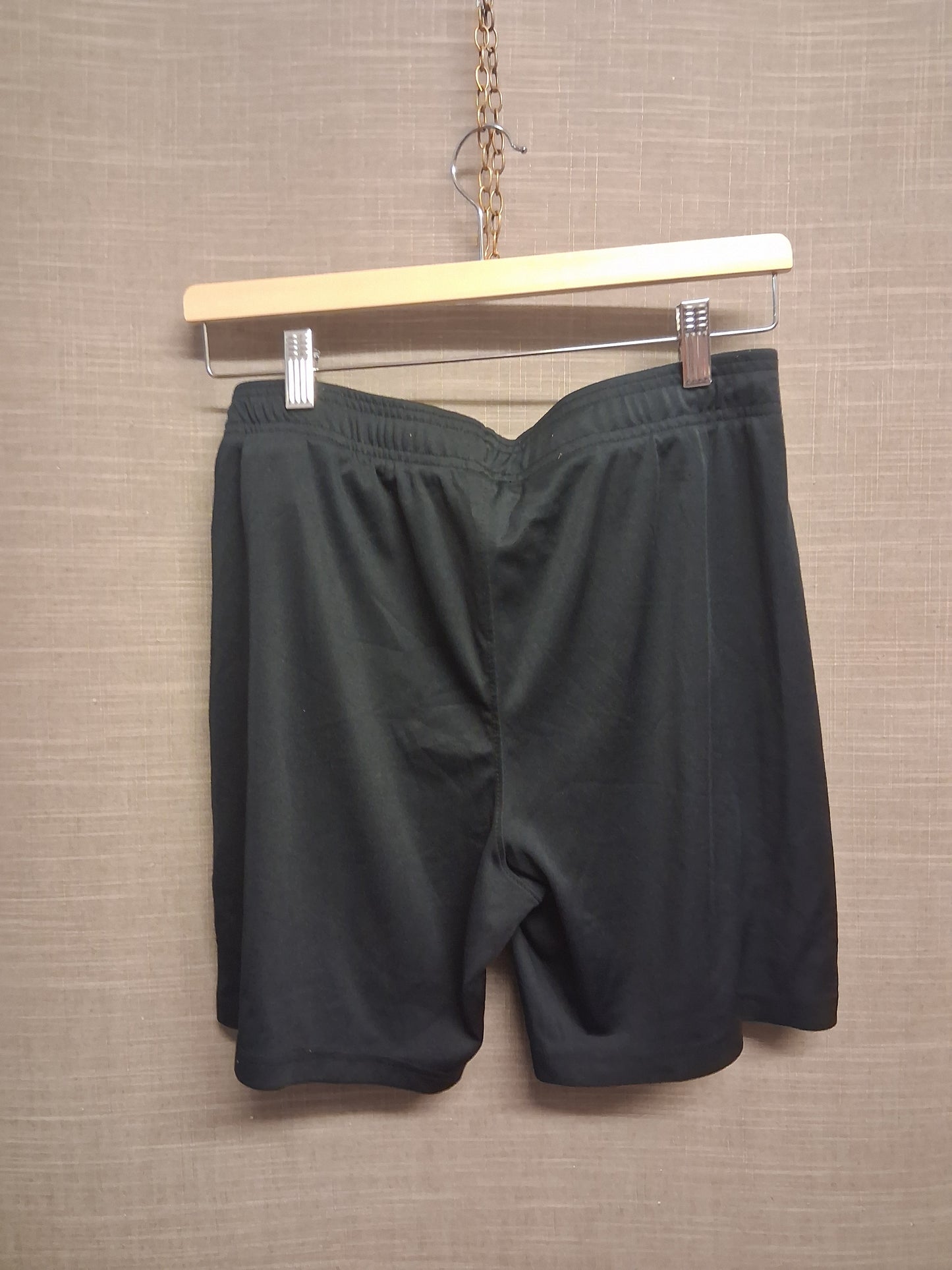 Under Armour Black Lightweight Shorts Age 13-15 Youth XL