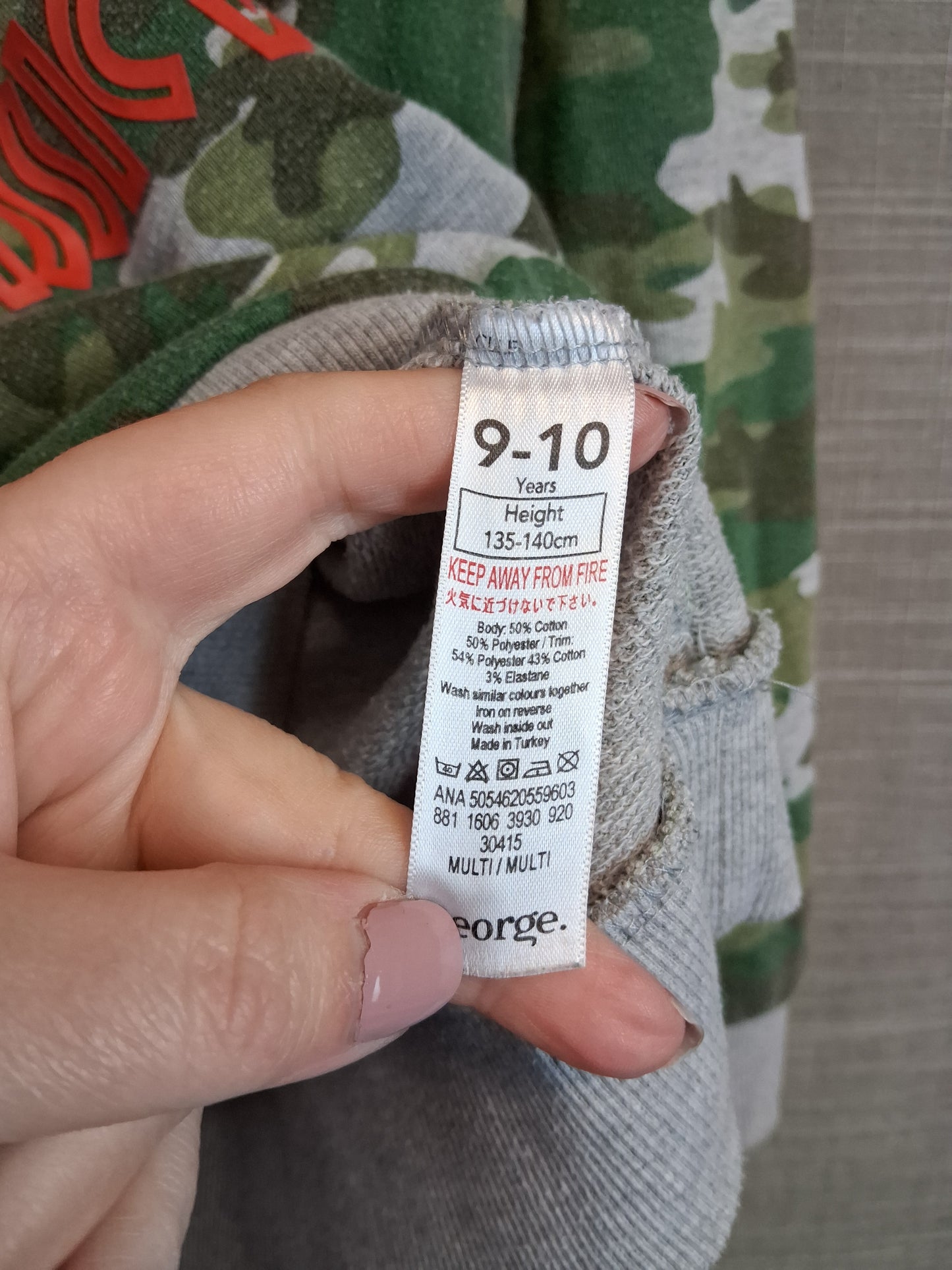 George Boys Jurassic World Camouflage Sweater Age 9-10 Years