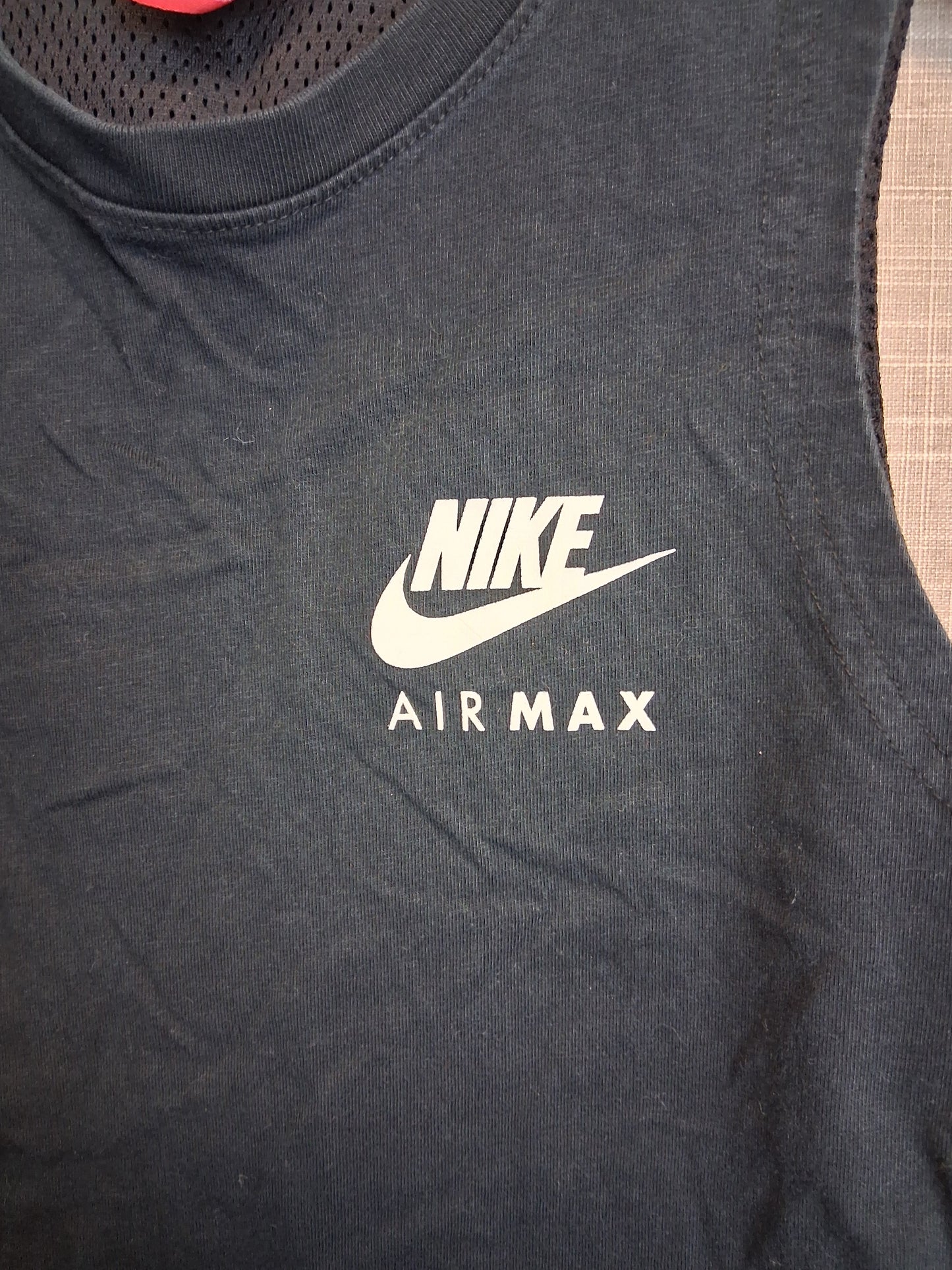 Nike Air Max Sleeveless Tank Vest Top Age 8-10 Years Black