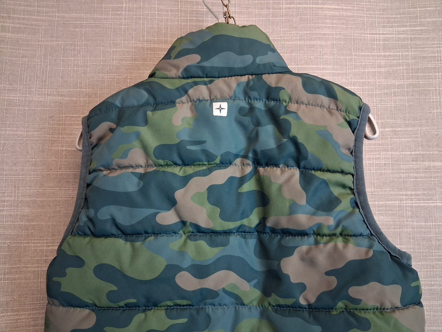 Mountain Warehouse Boys Green Camouflage Bodywarmer Gilet Age 3-4 Years