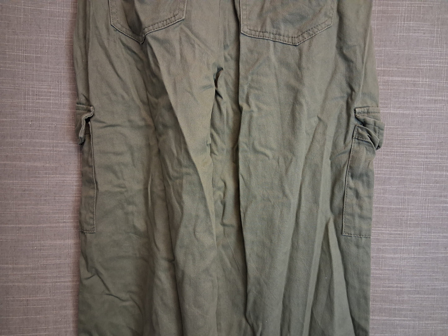 New Look Girls Cargo Trousers Khaki Green Age 13 Years