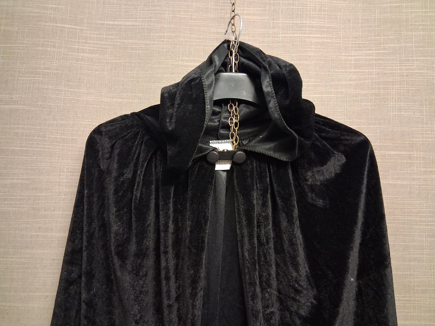 Halloween Fancy Dress Black Velour Style Cape Age 11-13 years
