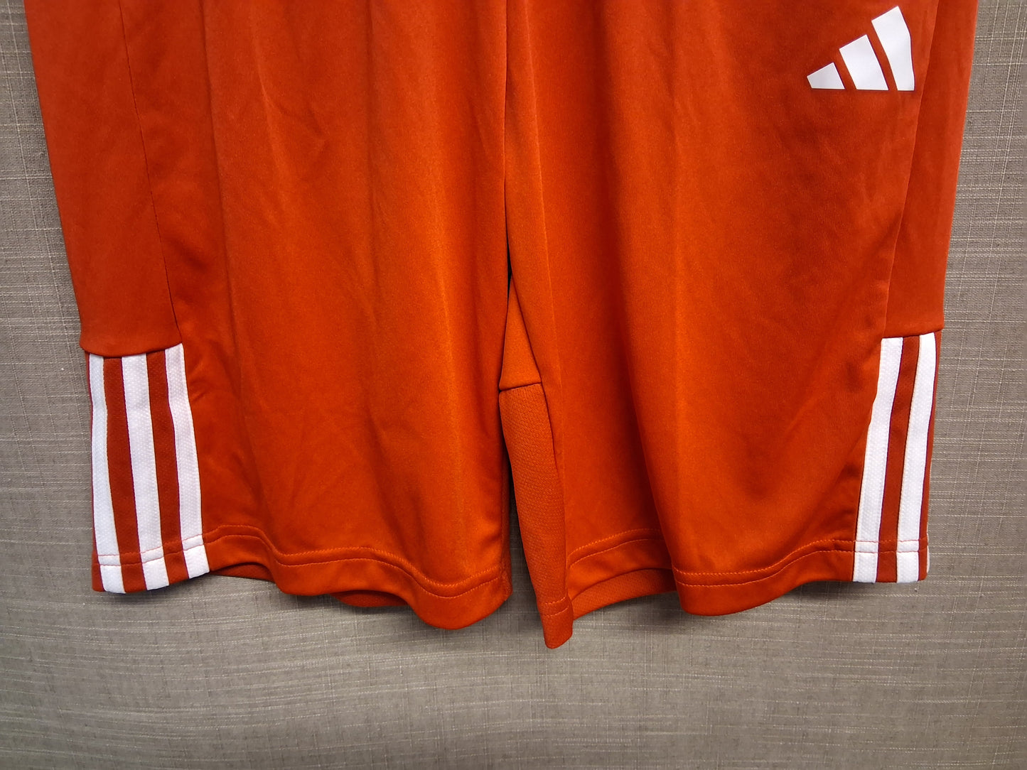 Adidas Boys Red Shorts Age 13-14 Years New