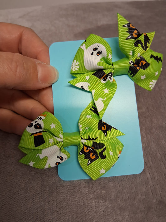 Halloween Theme Green Ghost Hair Bow Clips X2