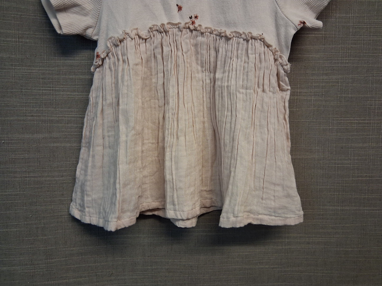 Next Girls Beige Floral Peplum T-Shirt Age 5-6 Years