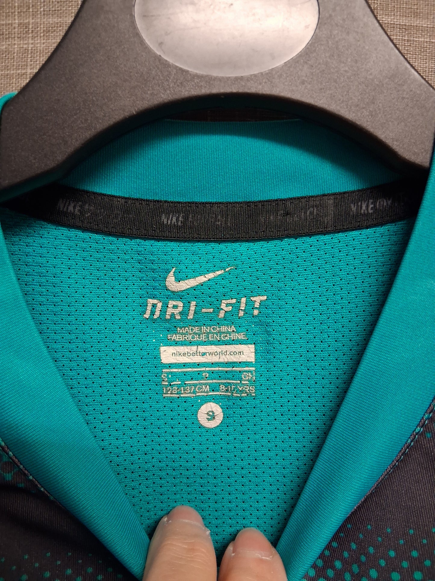 Nike Dri Fit Short Sleeve T-Shirt Teal Green Large Nike Tick Age 8-10 years