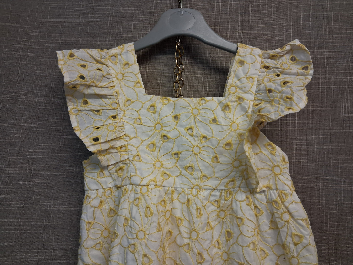 Primark Girls Brodiere Anglaise Yellow Floral Dress Age 6-7 Years