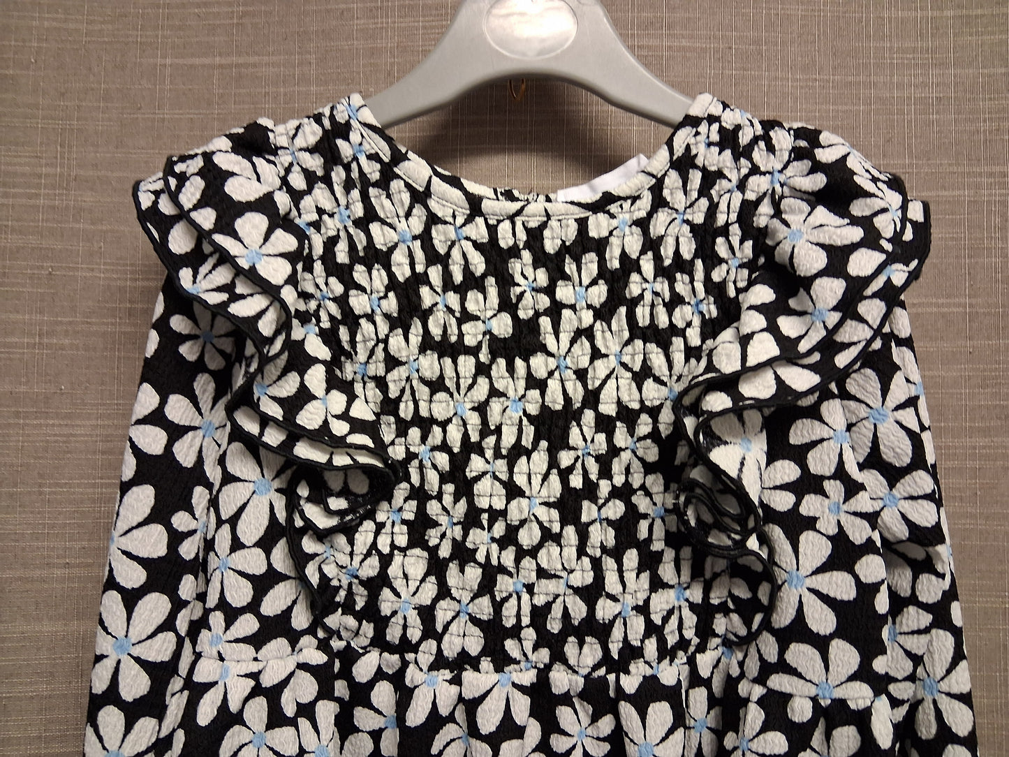 Primark Girls Black White Foral Long Sleeve A Line Dress Age 6-7 Years