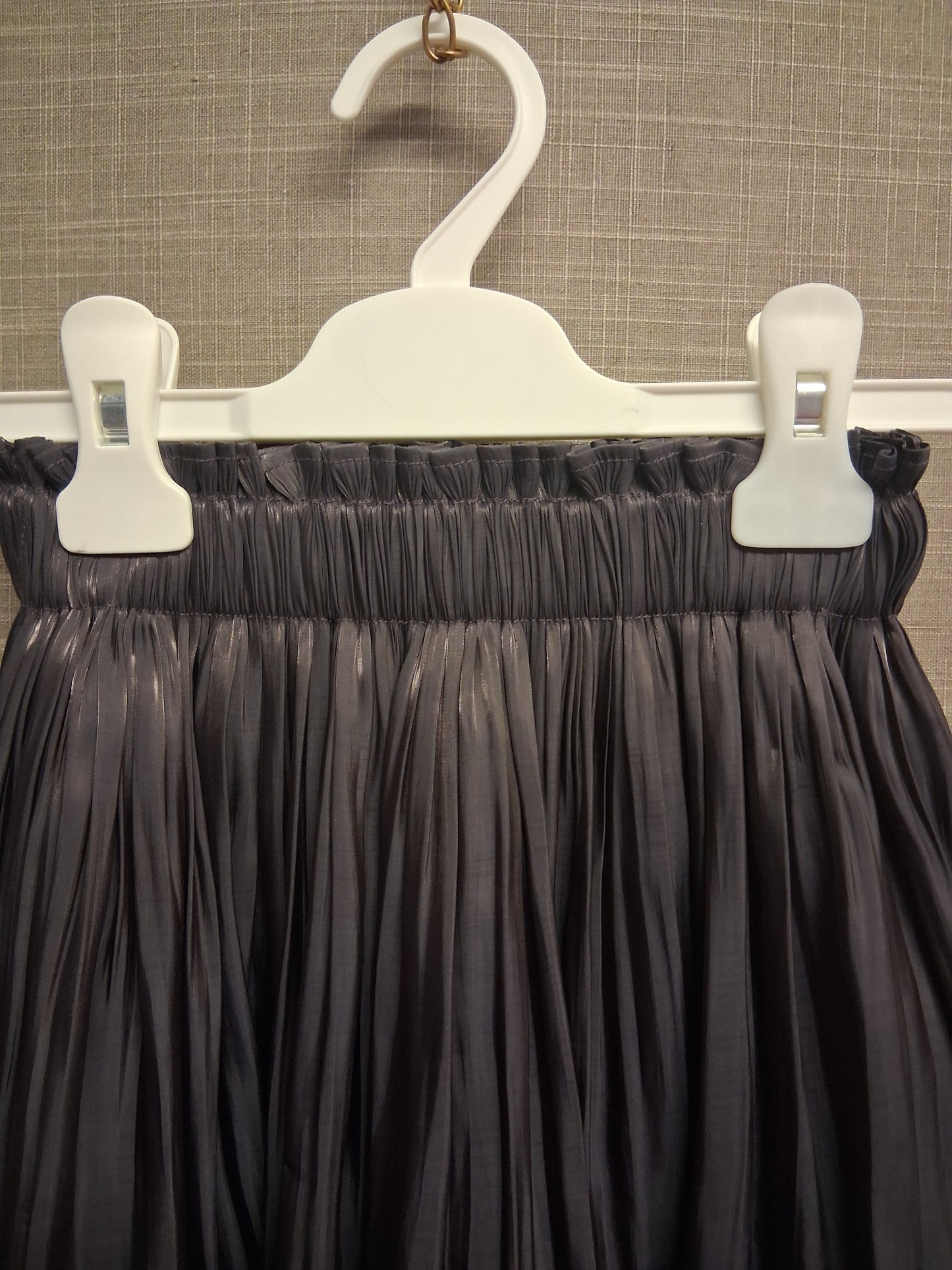 Next Girls Grey Pleated Satin Skirt Age 6 Years