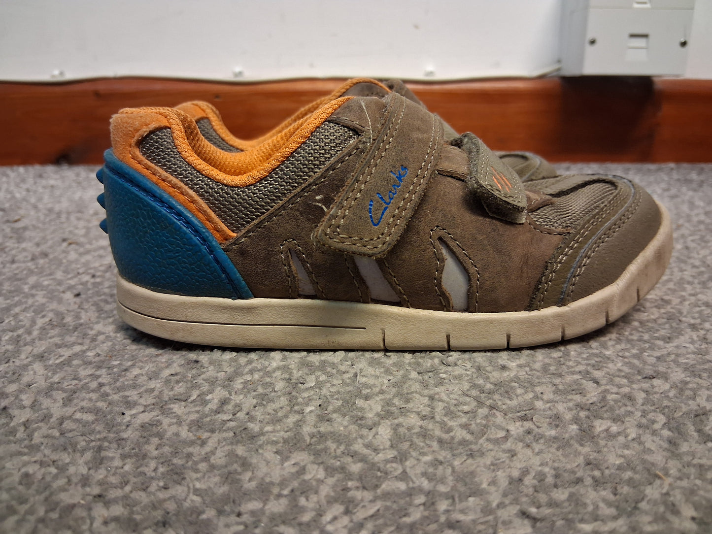 Clarks Stomposaurs Dino Theme Shoes Grey Brown Leather Double Strap Size 9F