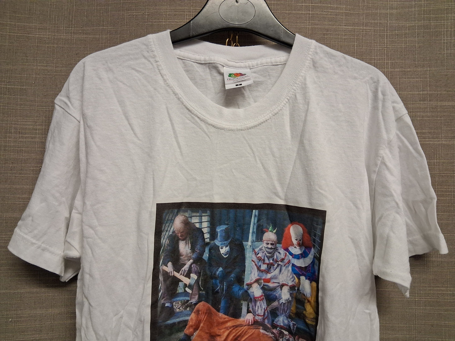 Fruit of the Loom Halloween Theme Horror Icons Size S Age 13-15 Years