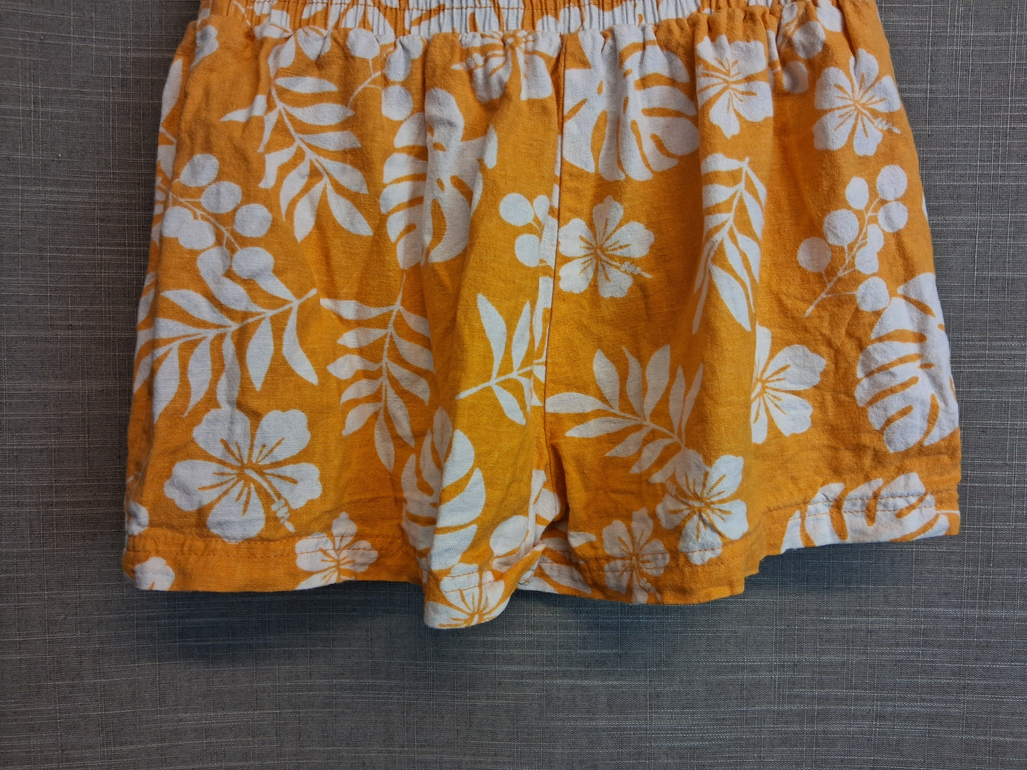 F&F Girls Yellow Floral Shorts  Age 8-9 Years