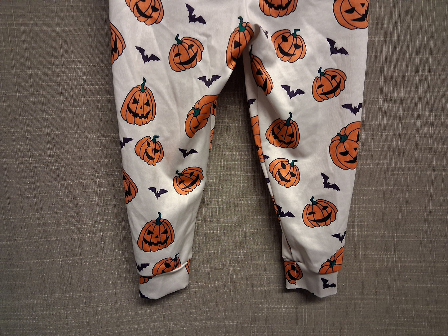 Shein Boys Halloween Pumpkin White Joggers Age 18-24 Months
