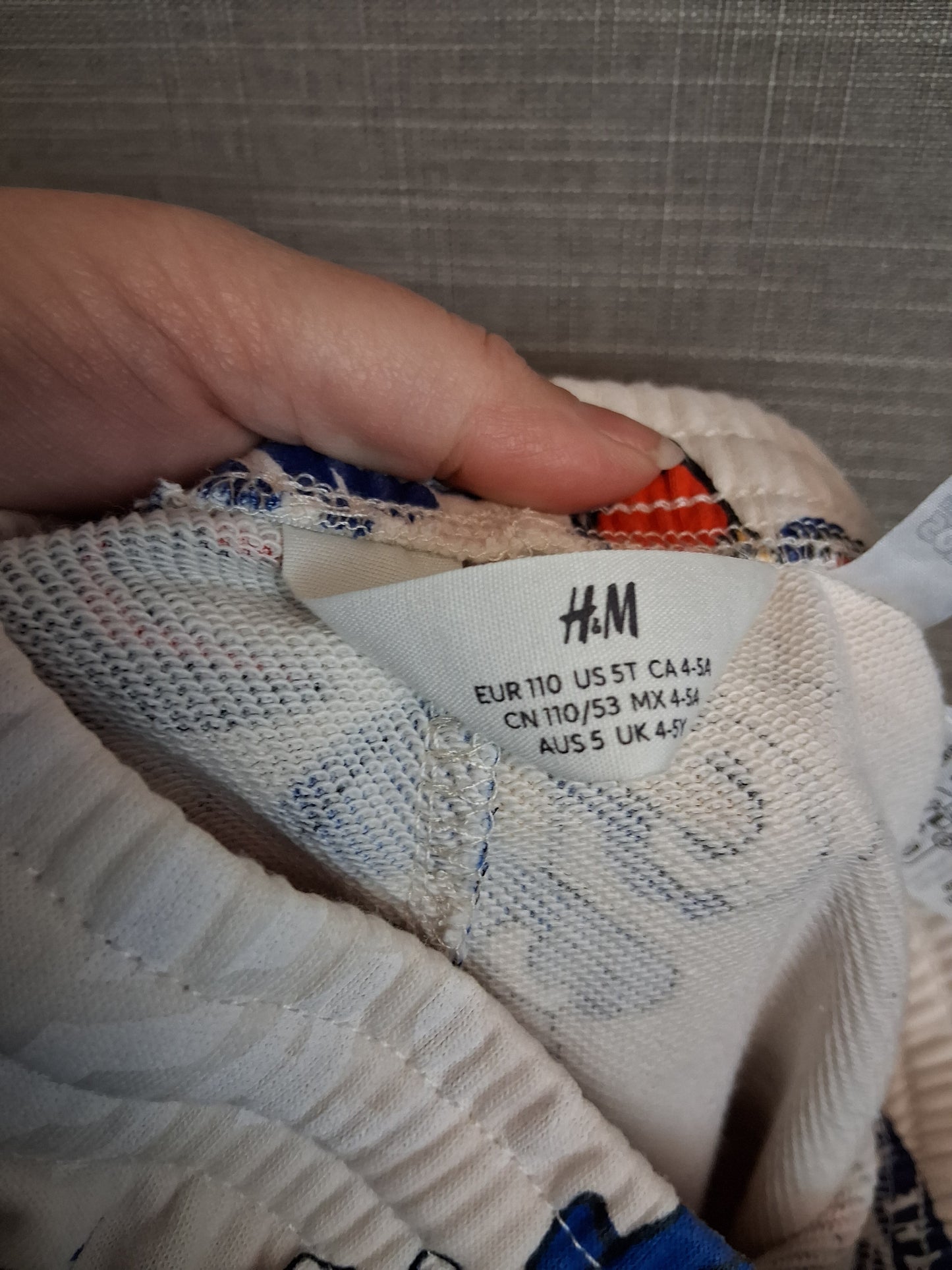 H&M Boys Sonic the Hedgehog Joggers Cream Age 4-5 Years