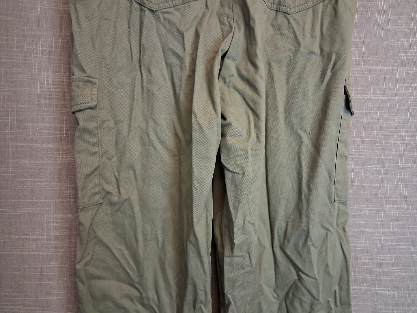 New Look Girls Cargo Trousers Khaki Green Age 15 Years