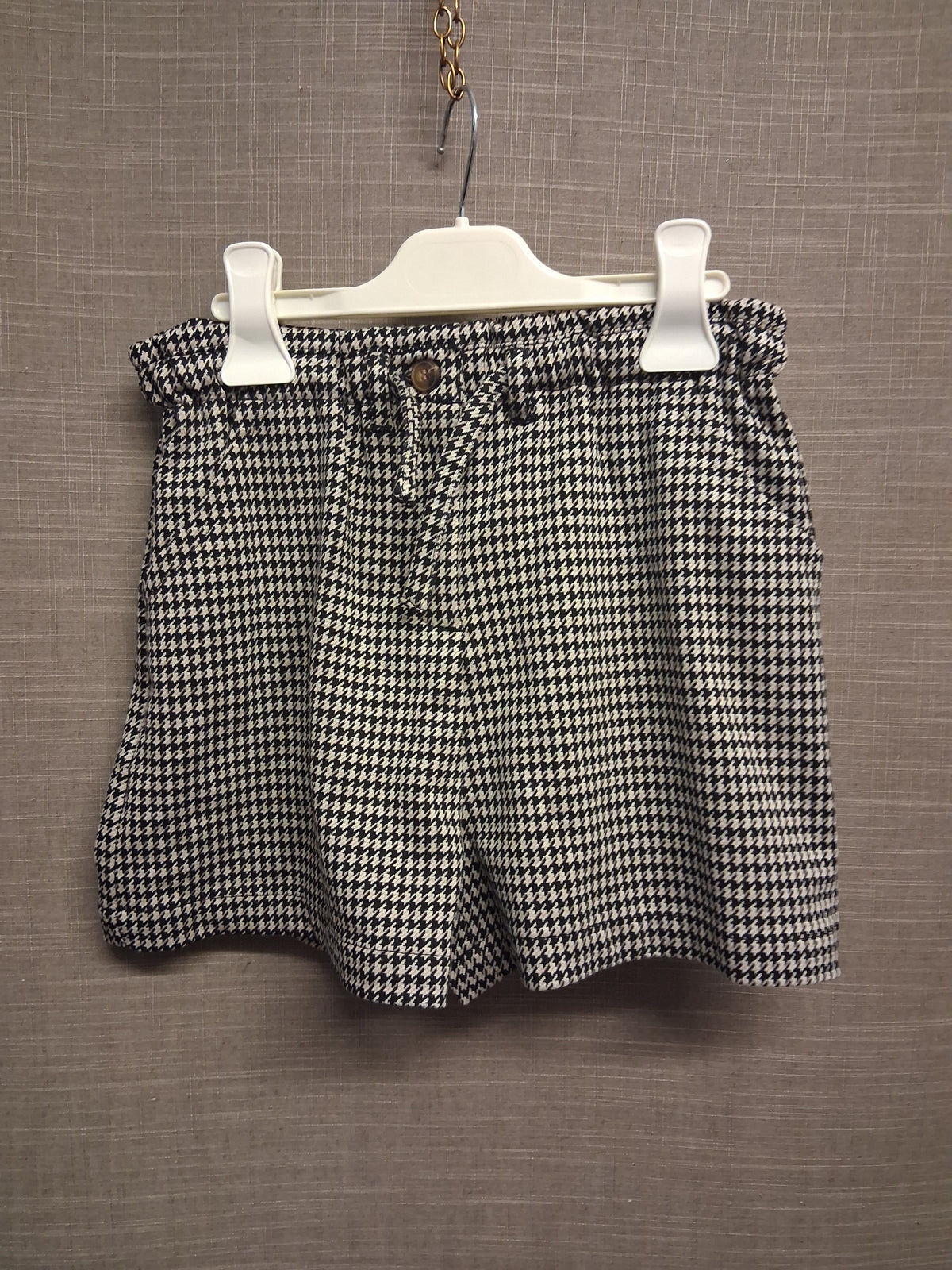 Next Girls Black White Houndstooth Winter Shorts Age 9 years New with Tags