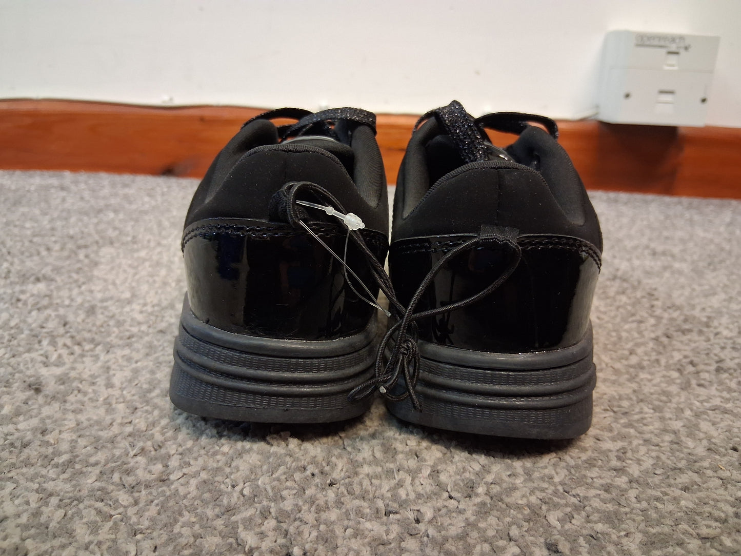 F&F Black Patent Lace Up Shoes/Trainers Size 1 New