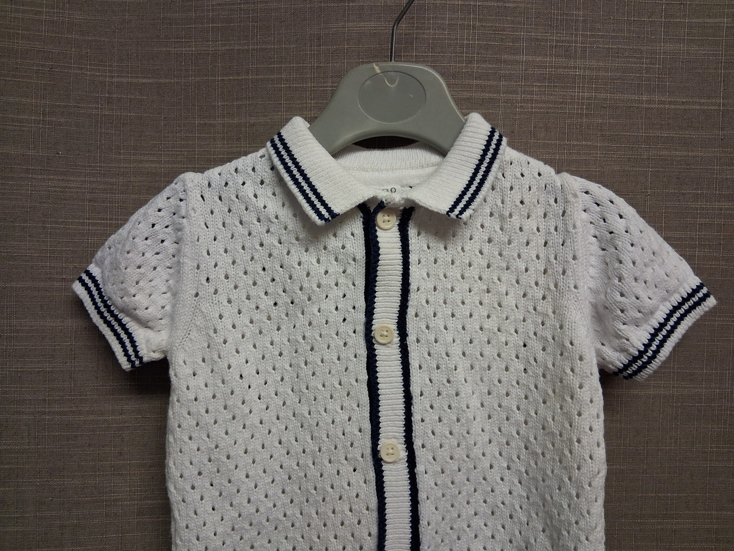 F&F Boys Short Sleeve Open Knit Button Collar Jumper Age 9-12 Months
