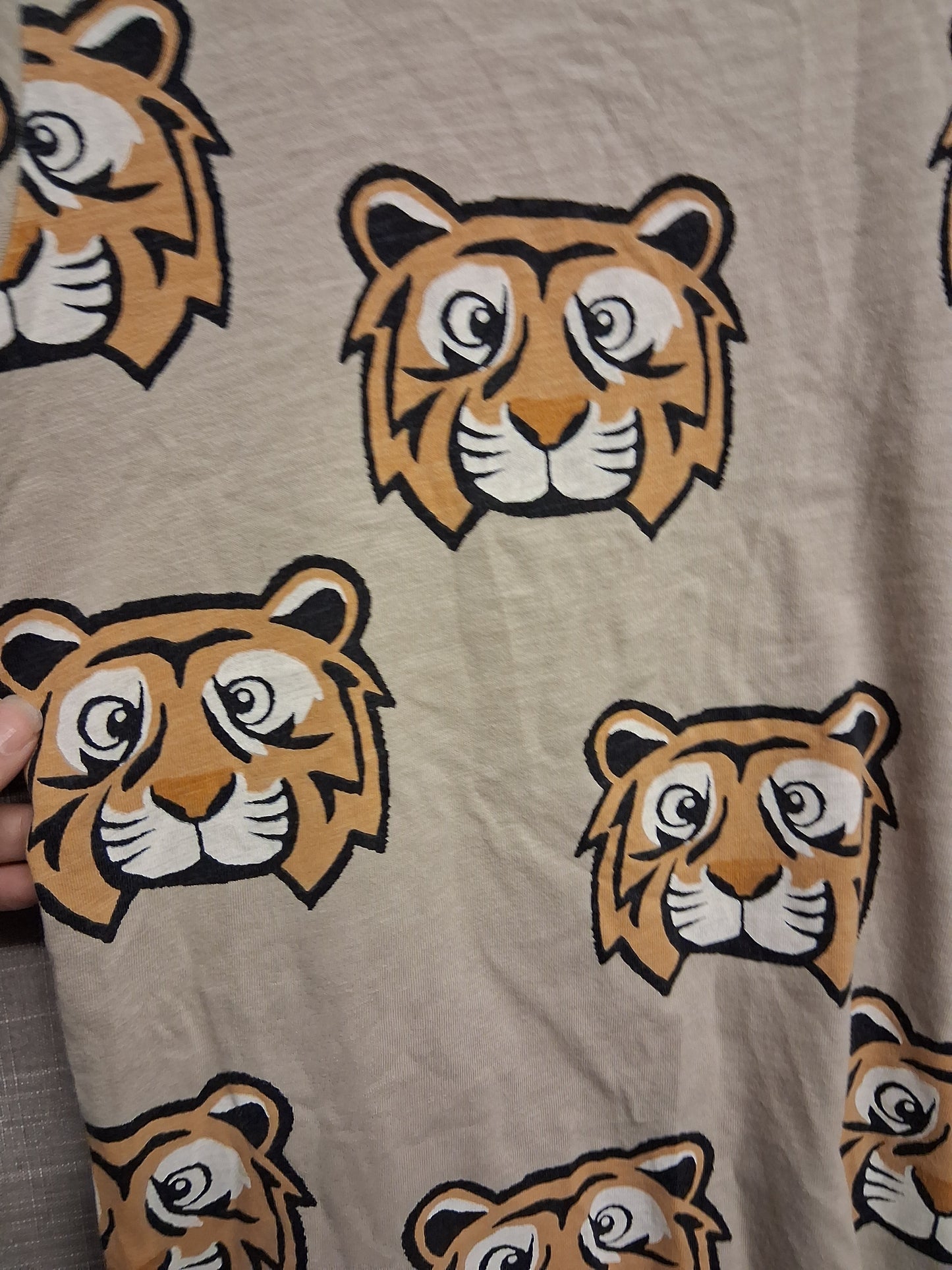 Next Boys Beige Tiger Print T-Shirt Age 6-7 Years