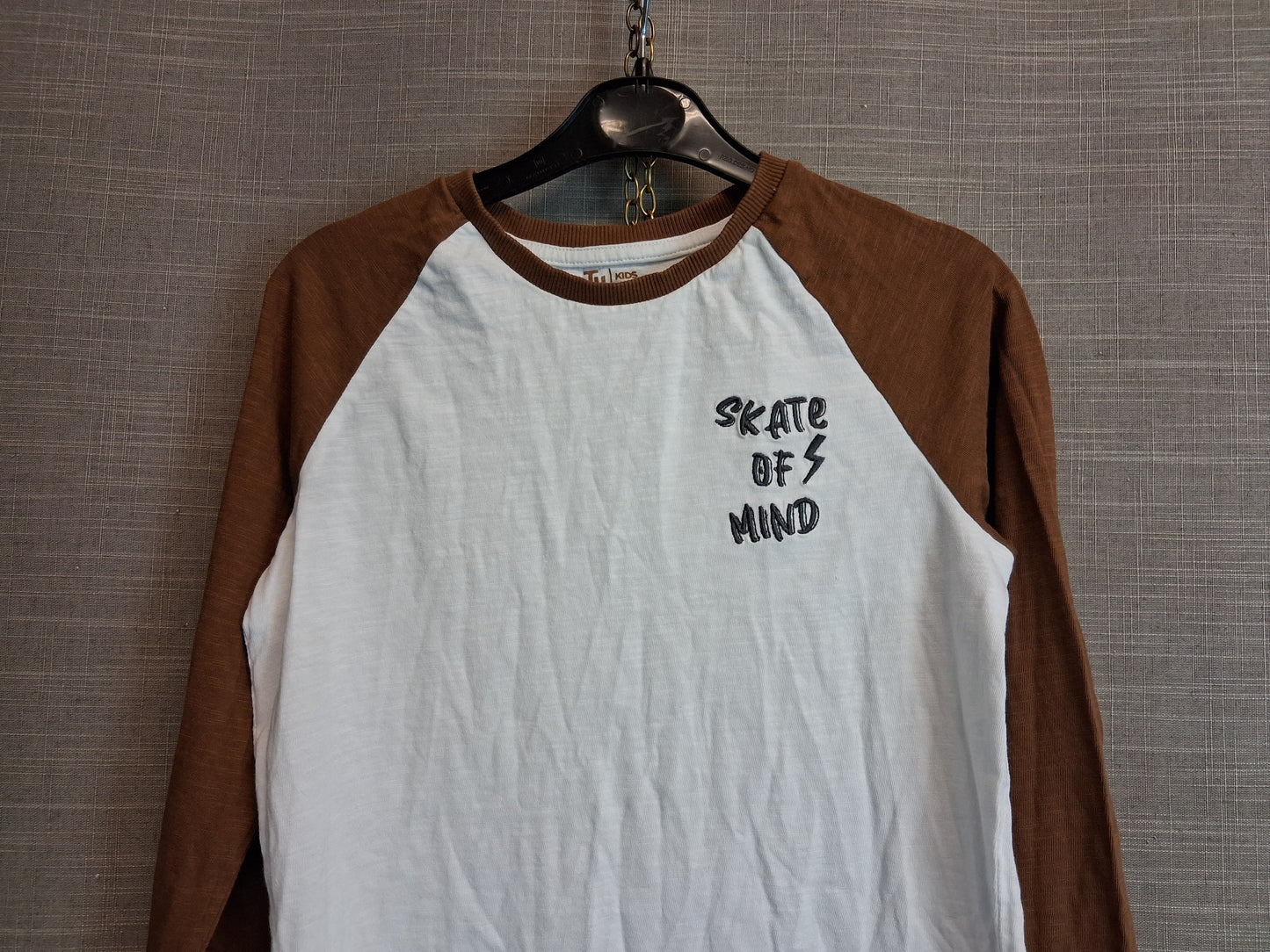 TU Boys Skater Style Long Sleeve T-Shirt Age 9 Years White Brown