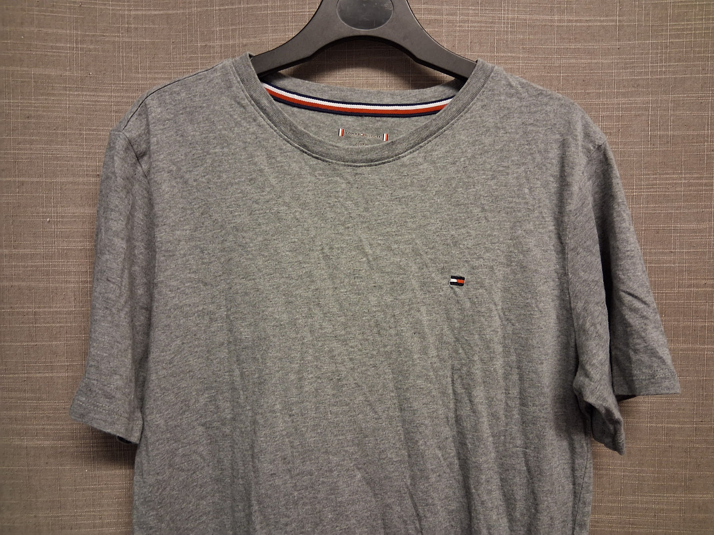 Tommy Hilfiger Boys Classic Grey Crew Neck Short Sleeve T-Shirt Age 12-14 Years