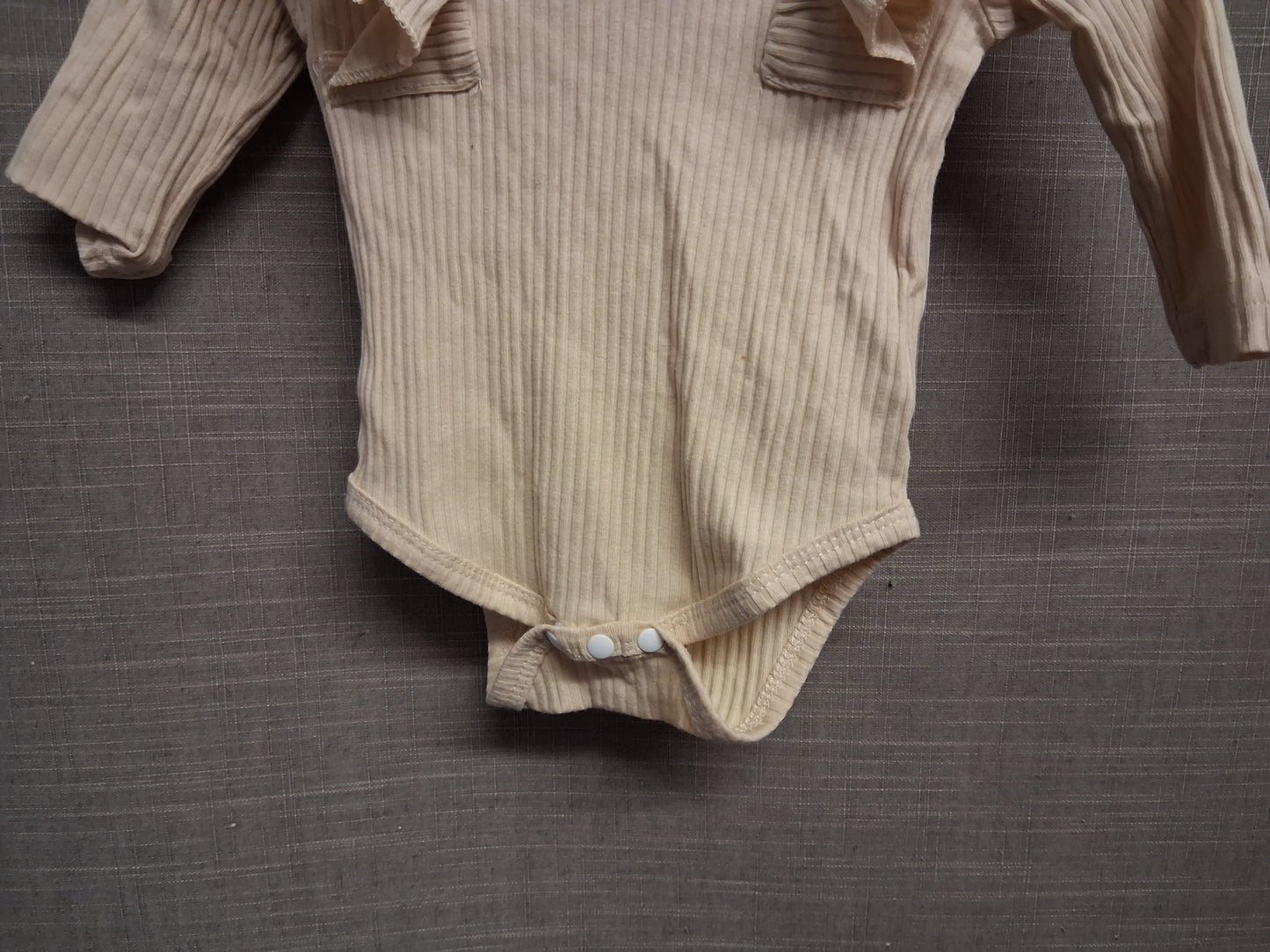Shein Girls Bodysuit Beige Frill Long Sleeve Age 1-3 Months
