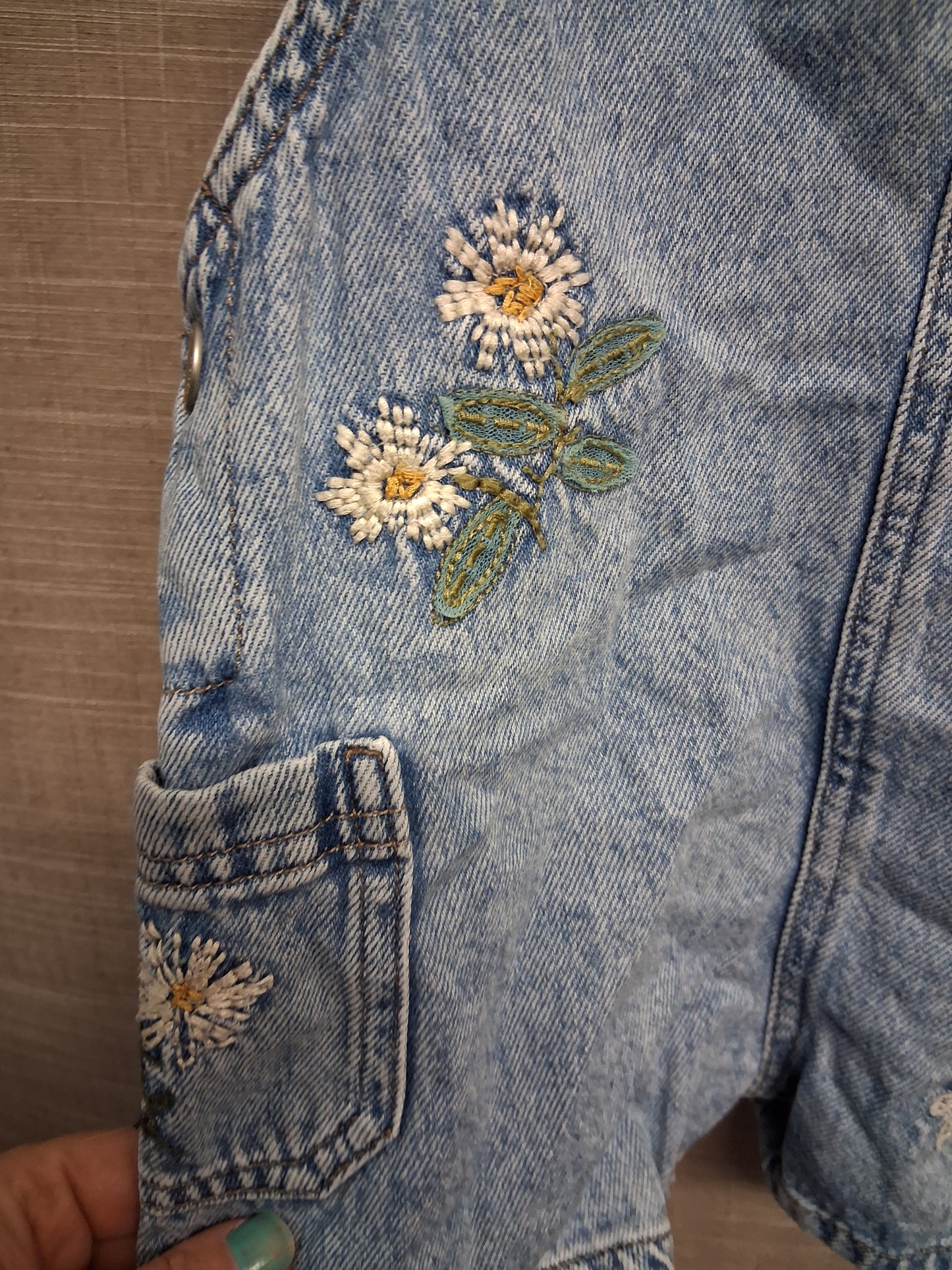 Next Girls Denim Dungaree Shorts Blue with embroidered floral detail Age 3-4 Years
