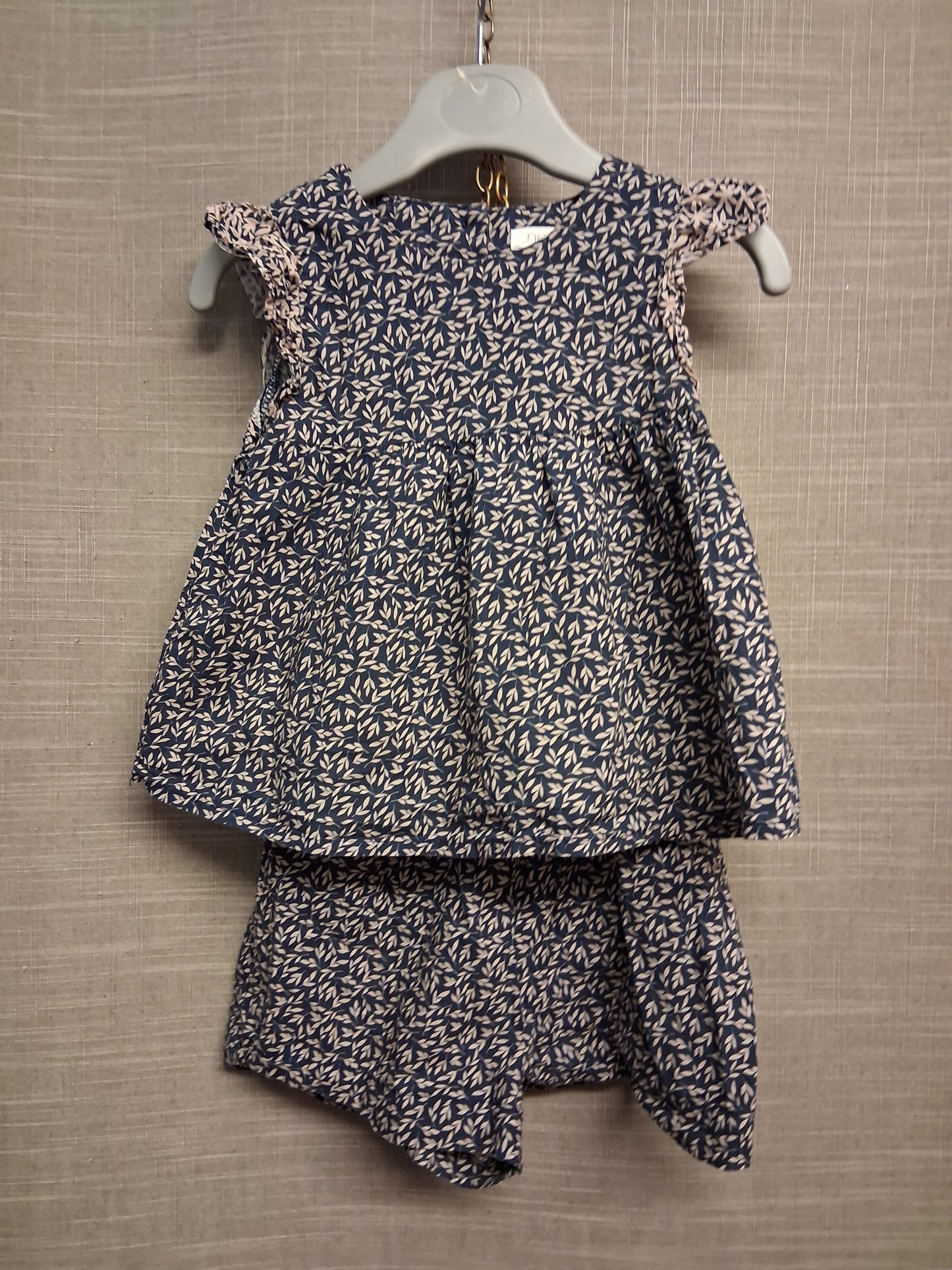 Next Girls Blue Floral 2 Piece Outfit Top & Shorts Age 12-18 Months