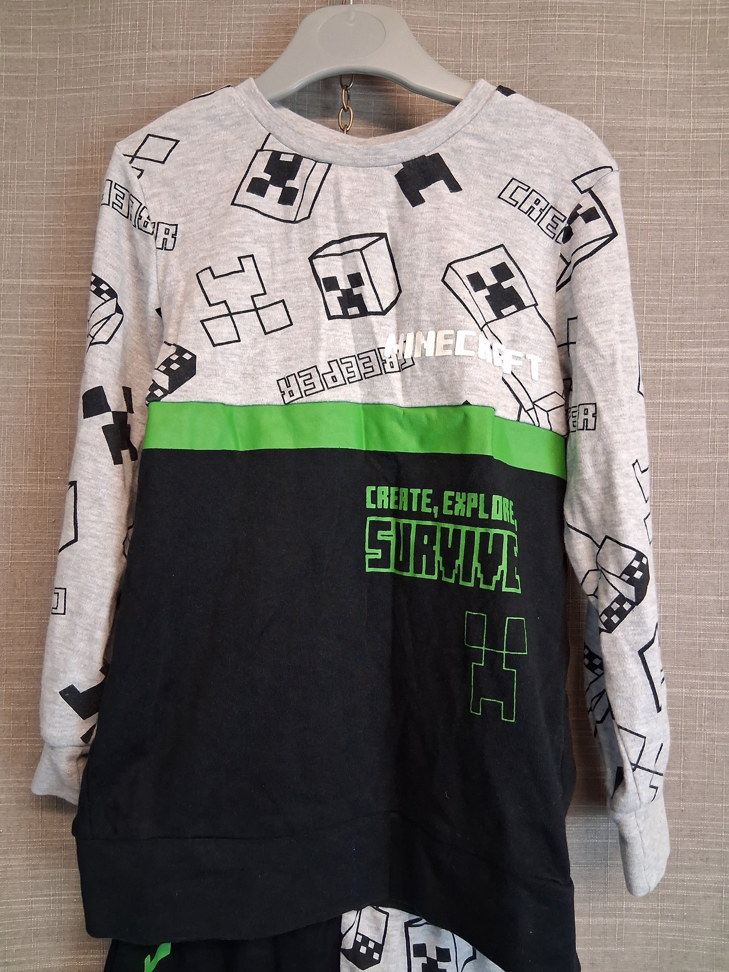George Minecraft 2 Piece Set Long Sleeve Top and Shorts Age 6-7 Years