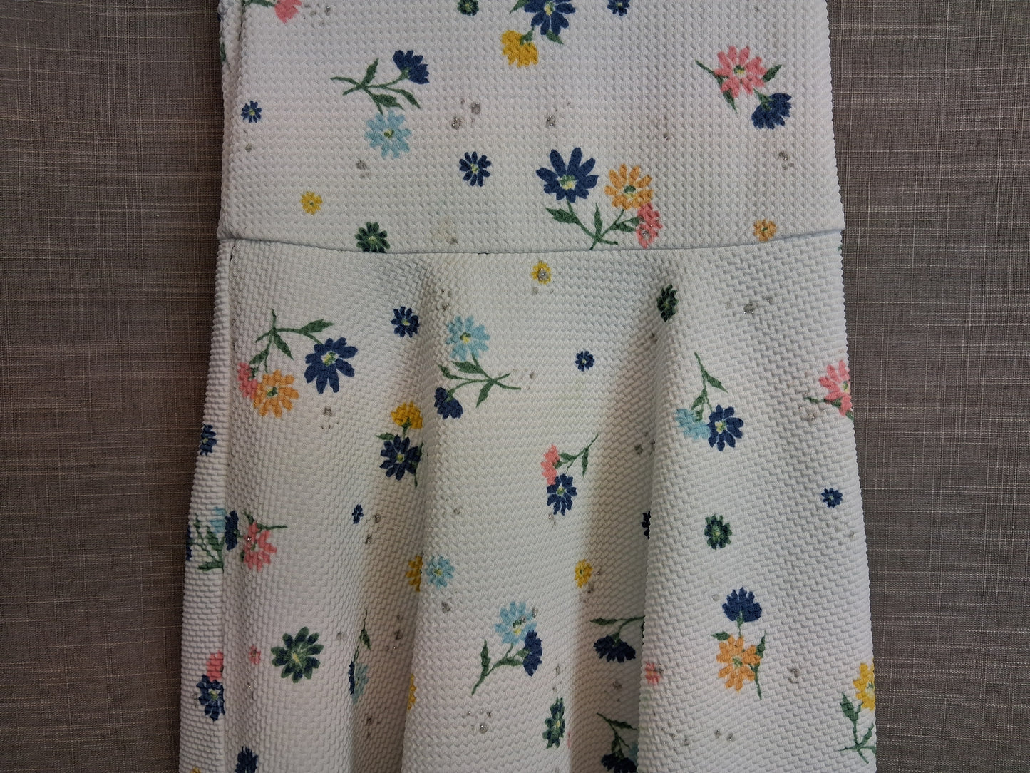 Primark Girls Cream Floral Short Sleeve Dress Age 6-7 Years