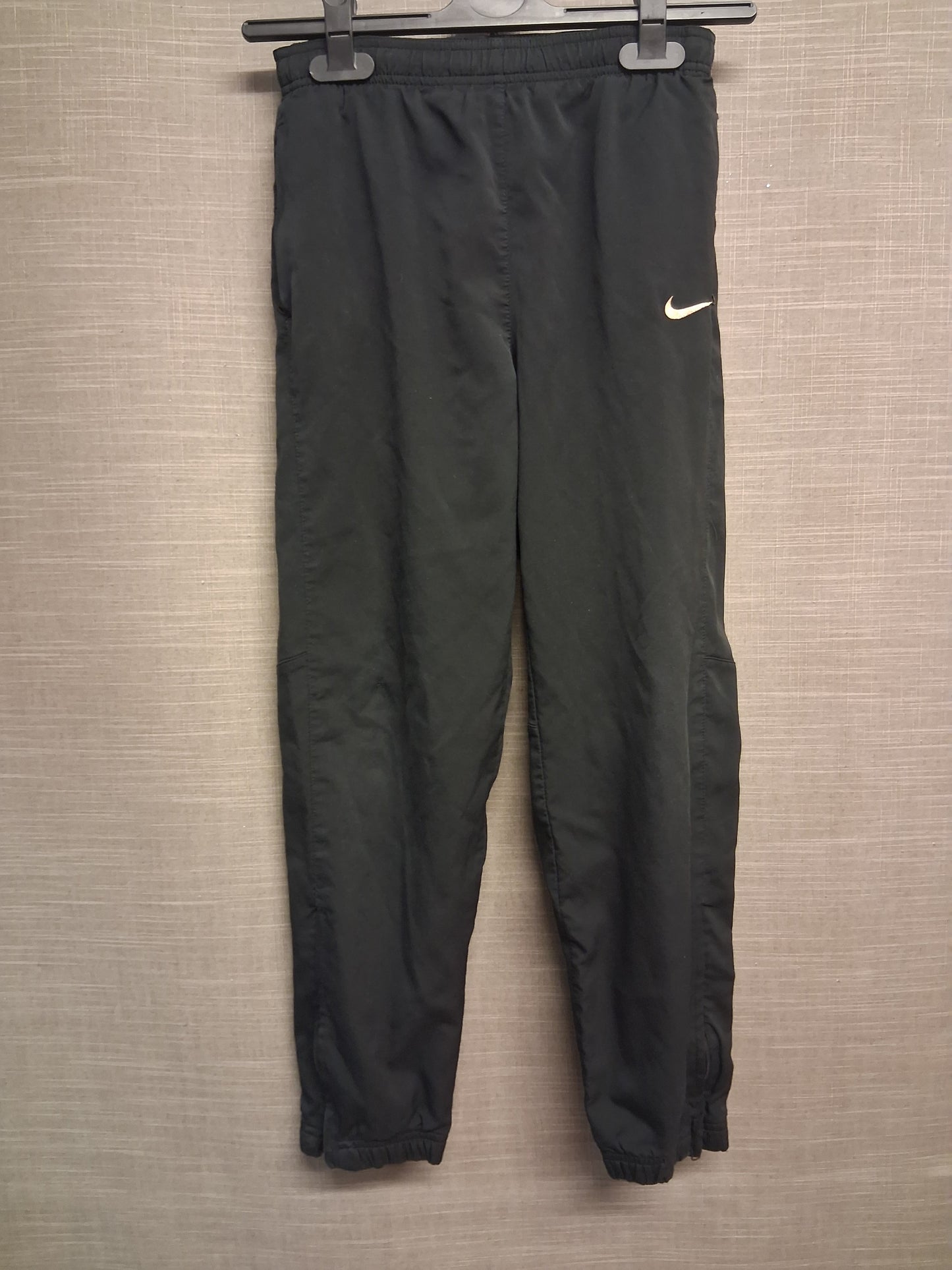 Nike 90s Boys Black Joggers Gold Tick Age 10-12 Years