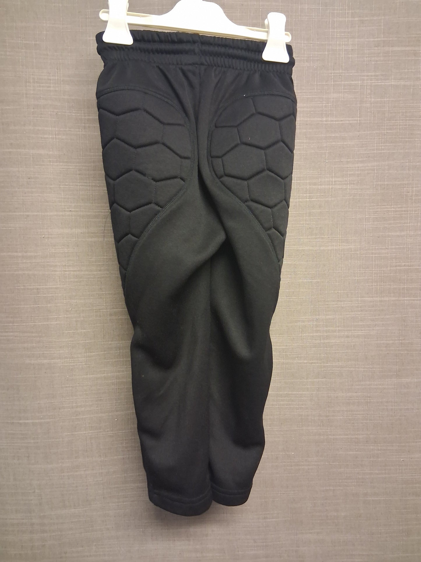 Sondico Boys Black Goal Keeper Trousers Age 7-8 years