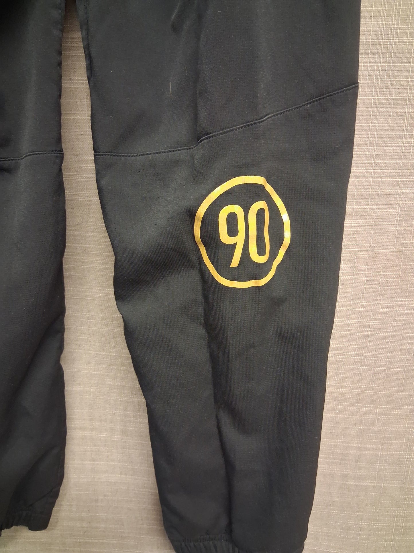 Nike 90s Boys Black Joggers Gold Tick Age 10-12 Years