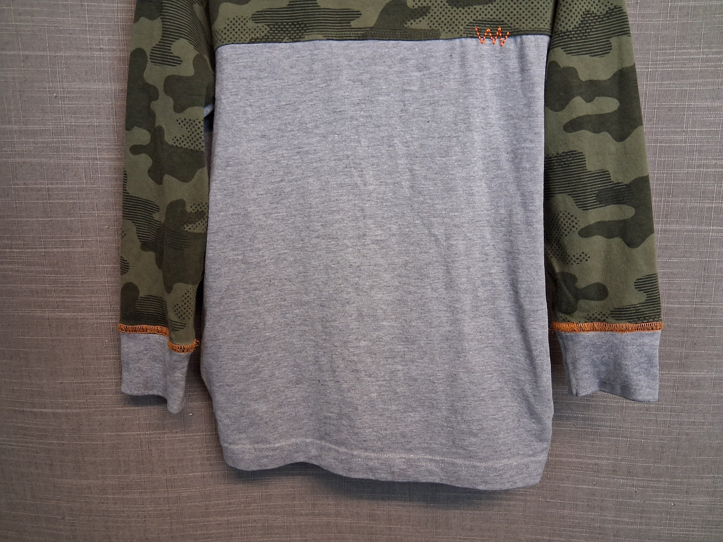 Tommy Bahamas Boys Long Sleeve T-Shirt With Hood Age 5-6 Years Camouflage