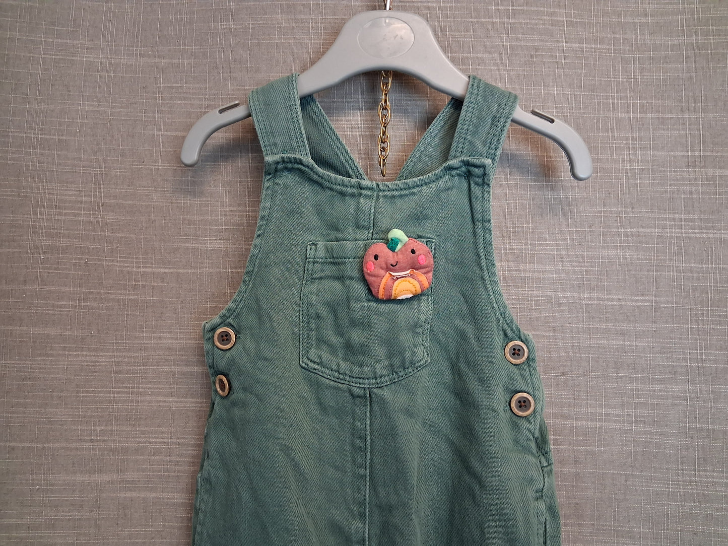 Next Girls Green Denim Dungarees Age 12-18 Months 3D Apple