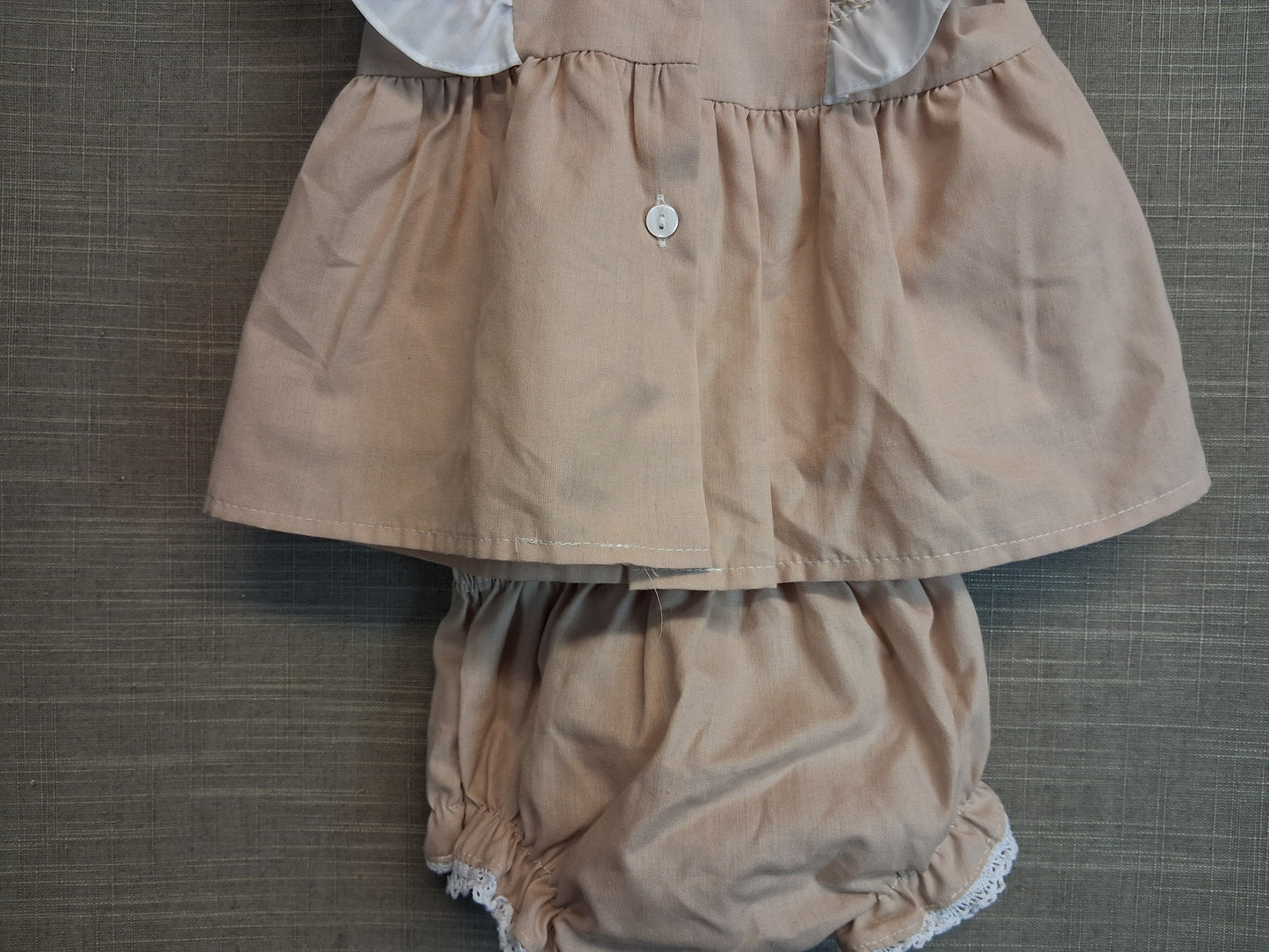Girls 2 Piece Outfit Dress and matching Pants Age 0-3 Months Beige