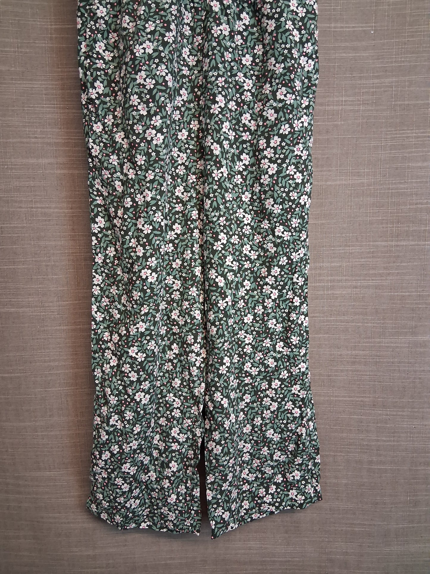 H&M Girls Green Floral Short Sleeve Jumpsuit Age 6-7 Years New