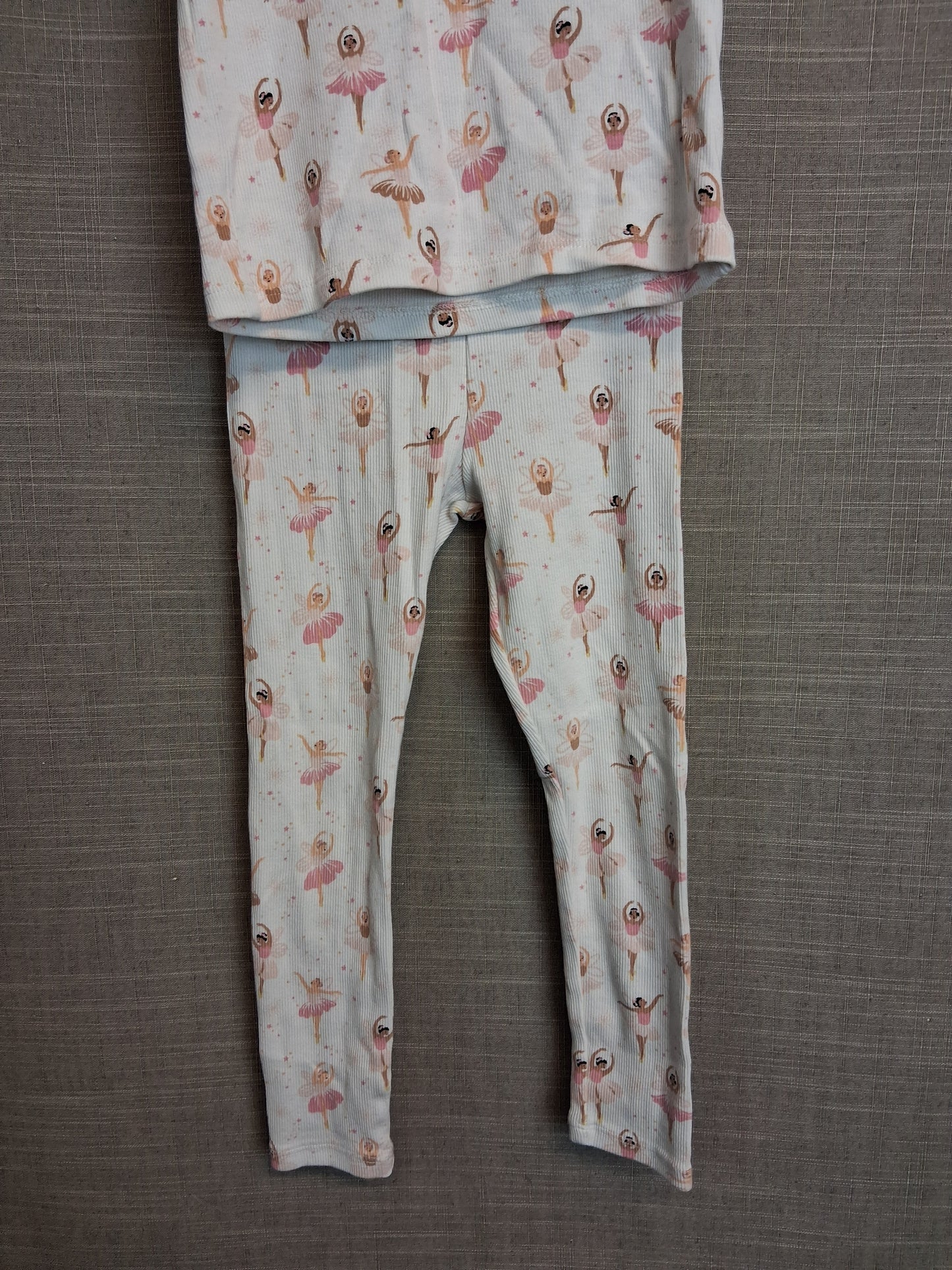 F&F Girls Pyjamas Set Ballerina Theme Age 5-6 Years