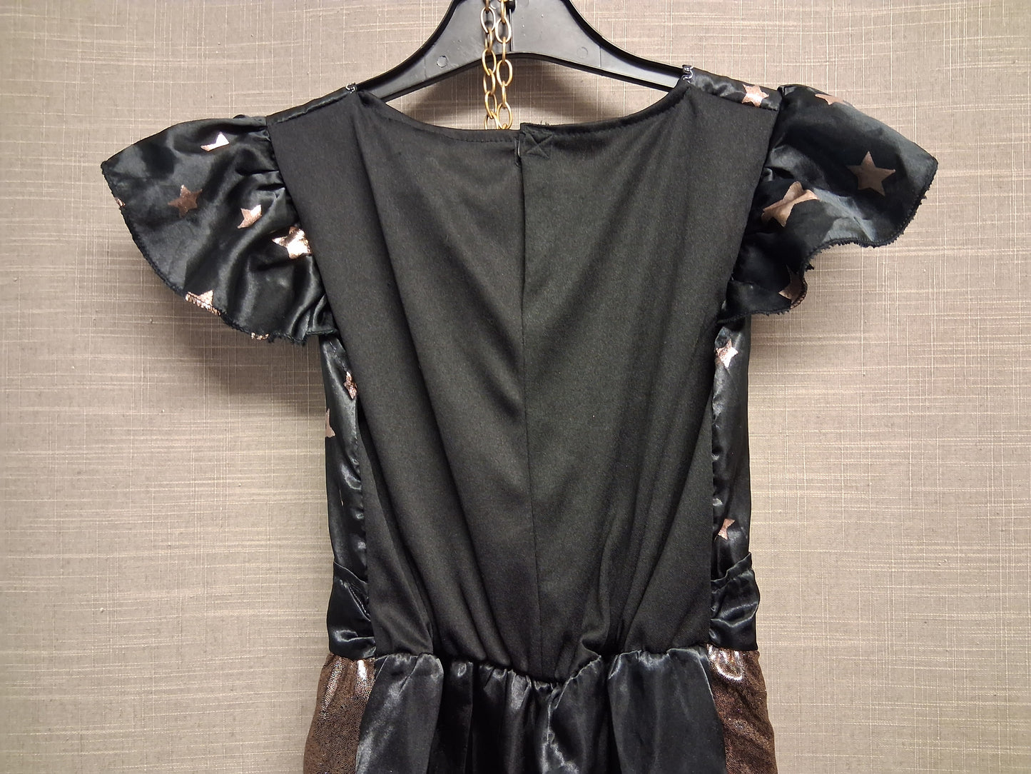 B&M Girls Black Short Sleeve Witches Costume Age 9-10 Years