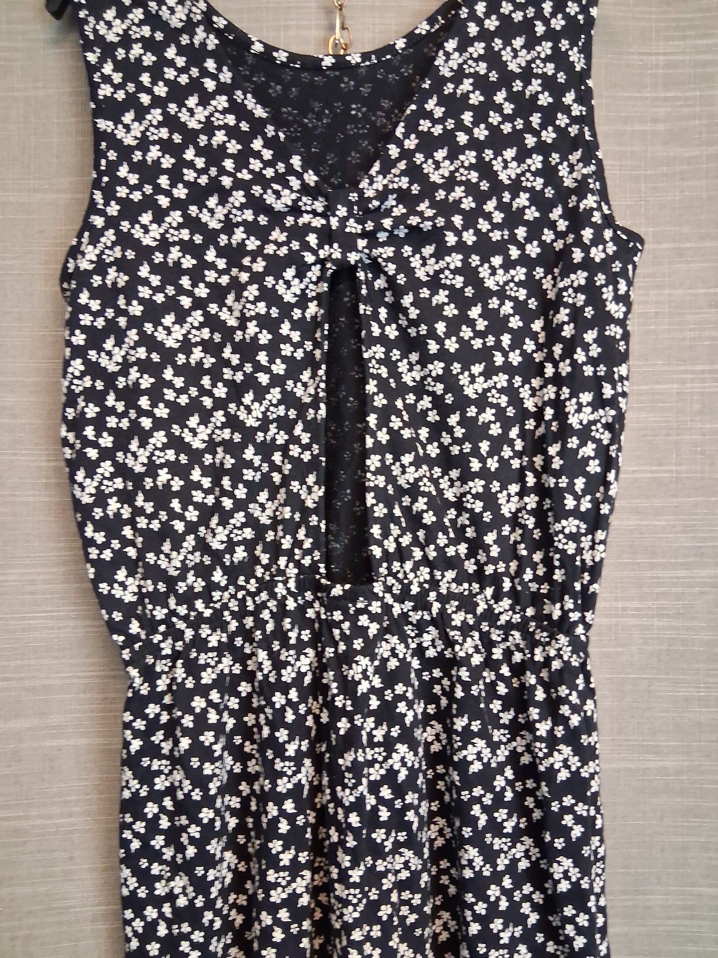 F&F Girls Black White Floral Playsuit Cut Out Back Age 12-13 Years