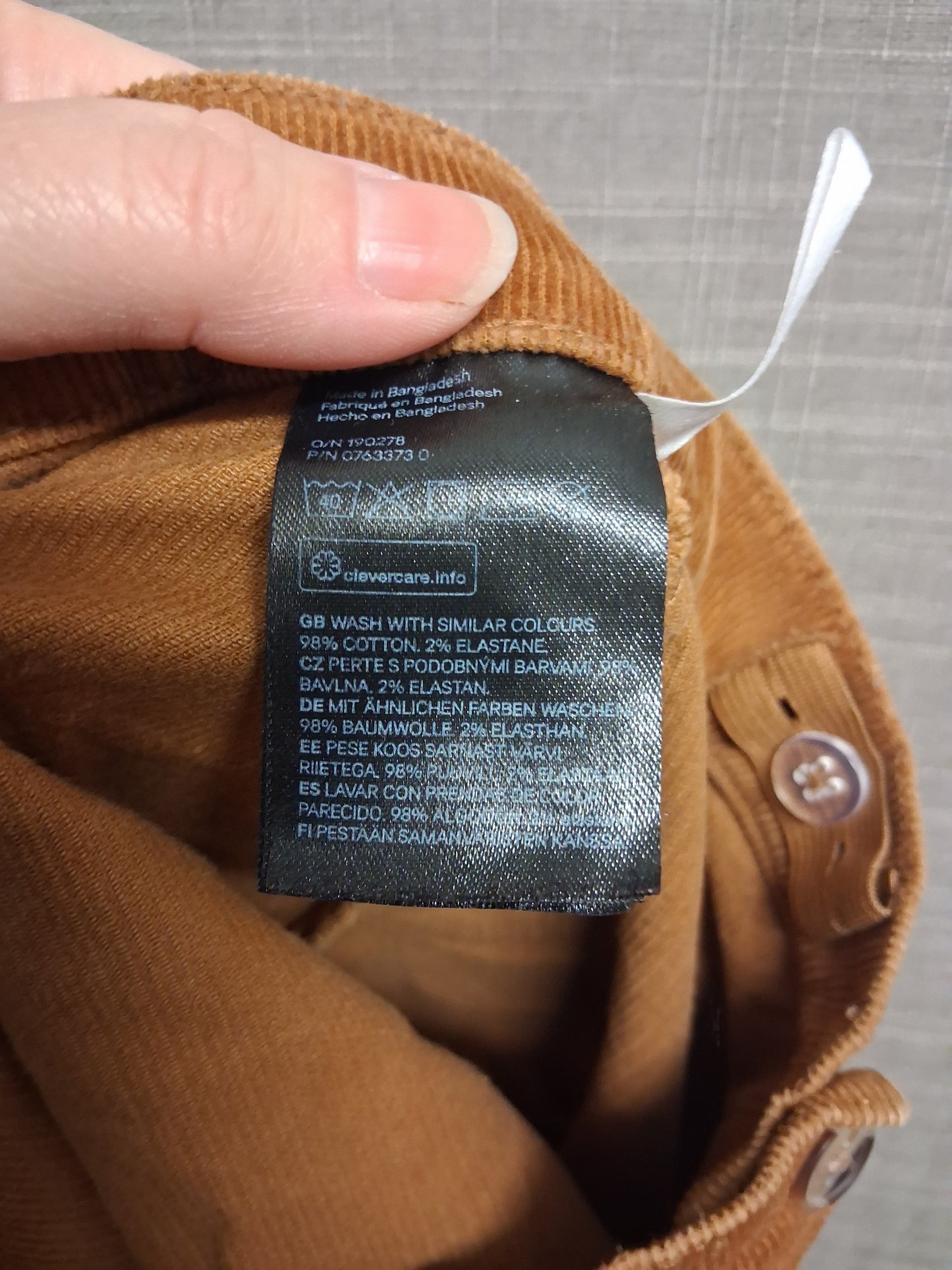 H&M Girls Brown Corduroy A Line Mini Skirt Button Detail Age 4-5 Years