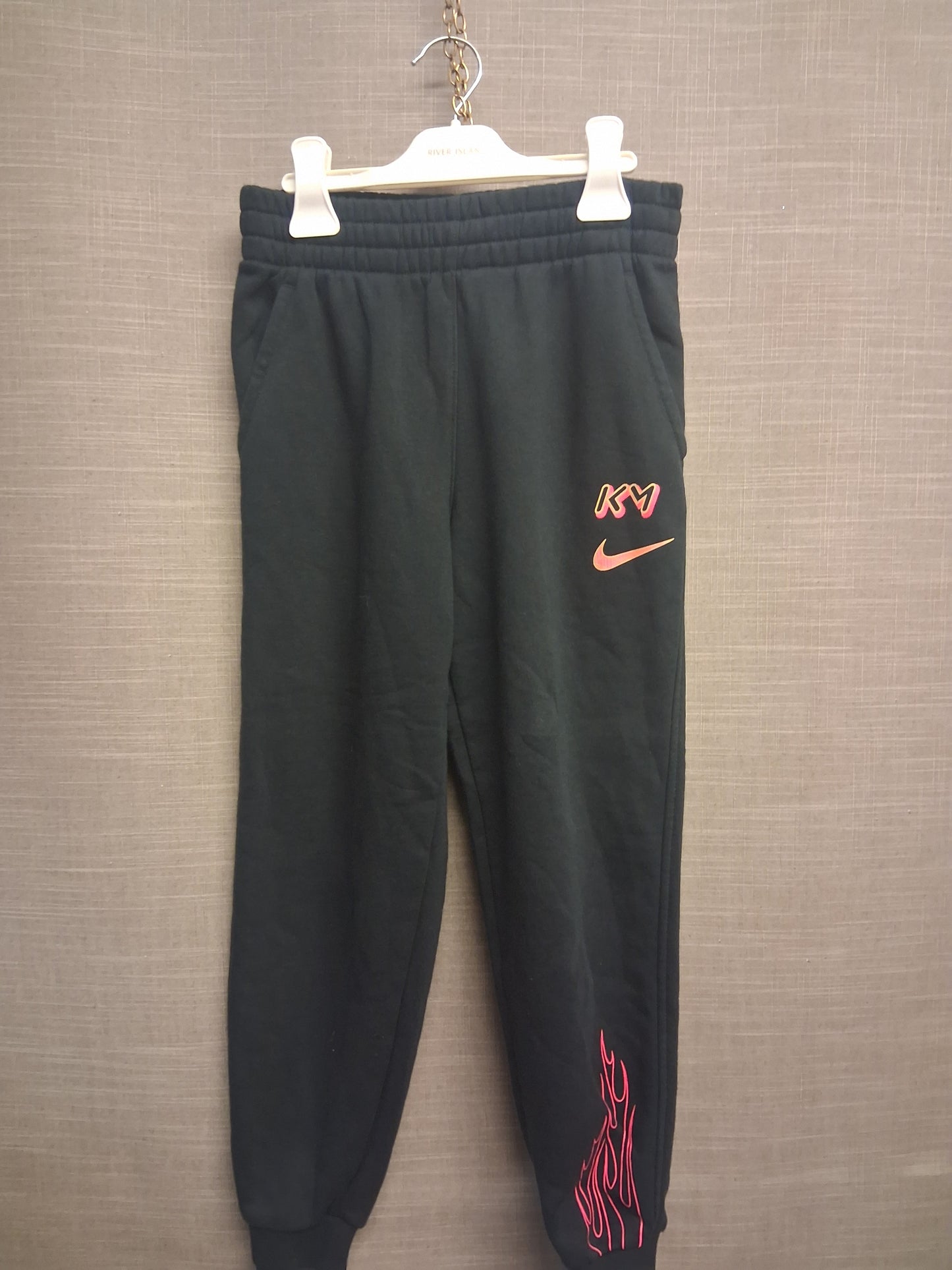 Nike Boys Black Joggers Age 8-10 Years